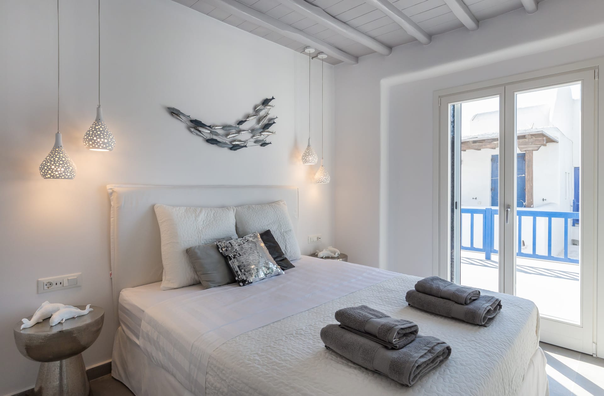 Mykonos Best - ILIANA - 25