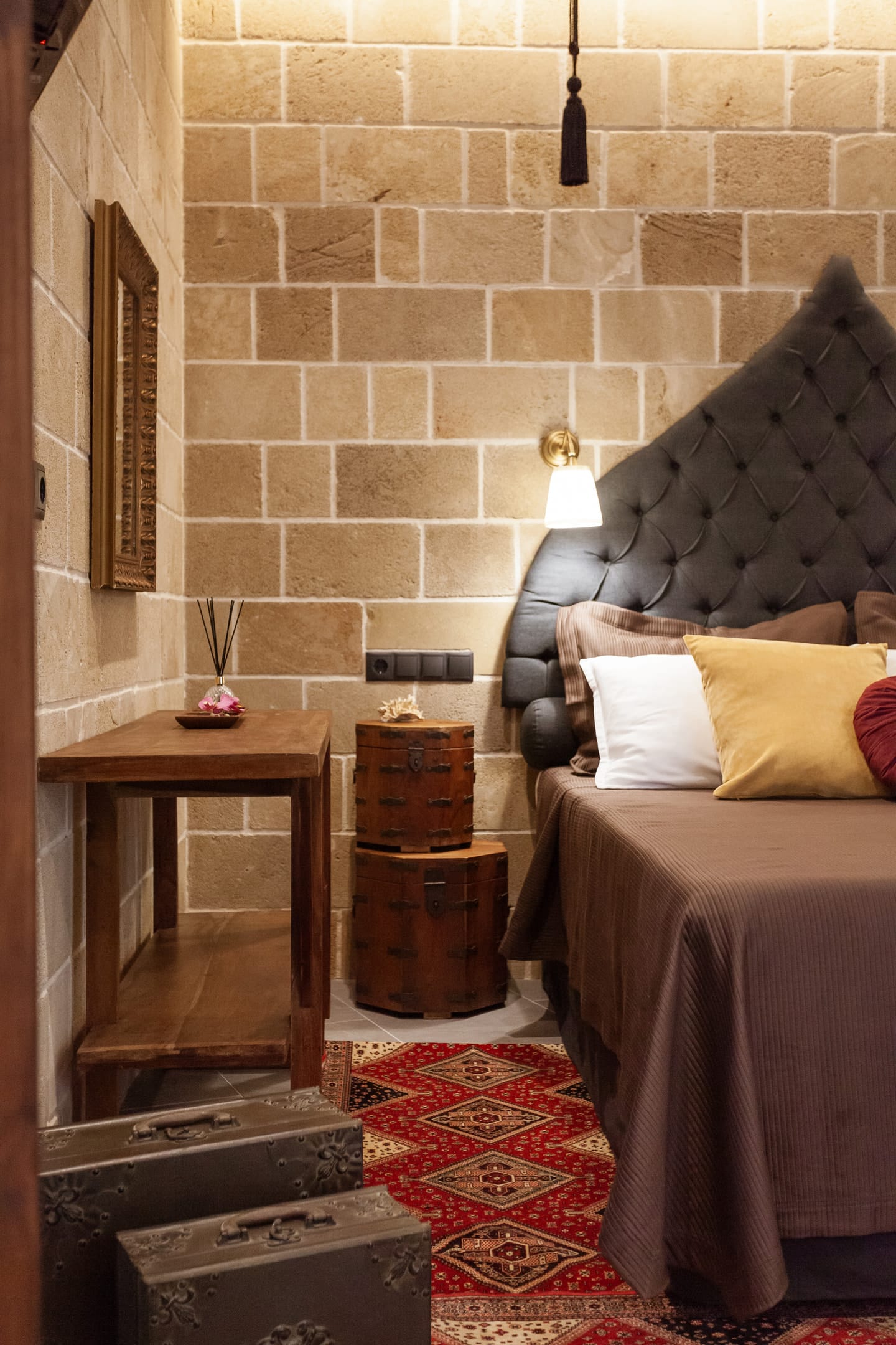 Utopia Luxury Suites  | Old Town - QST - 20
