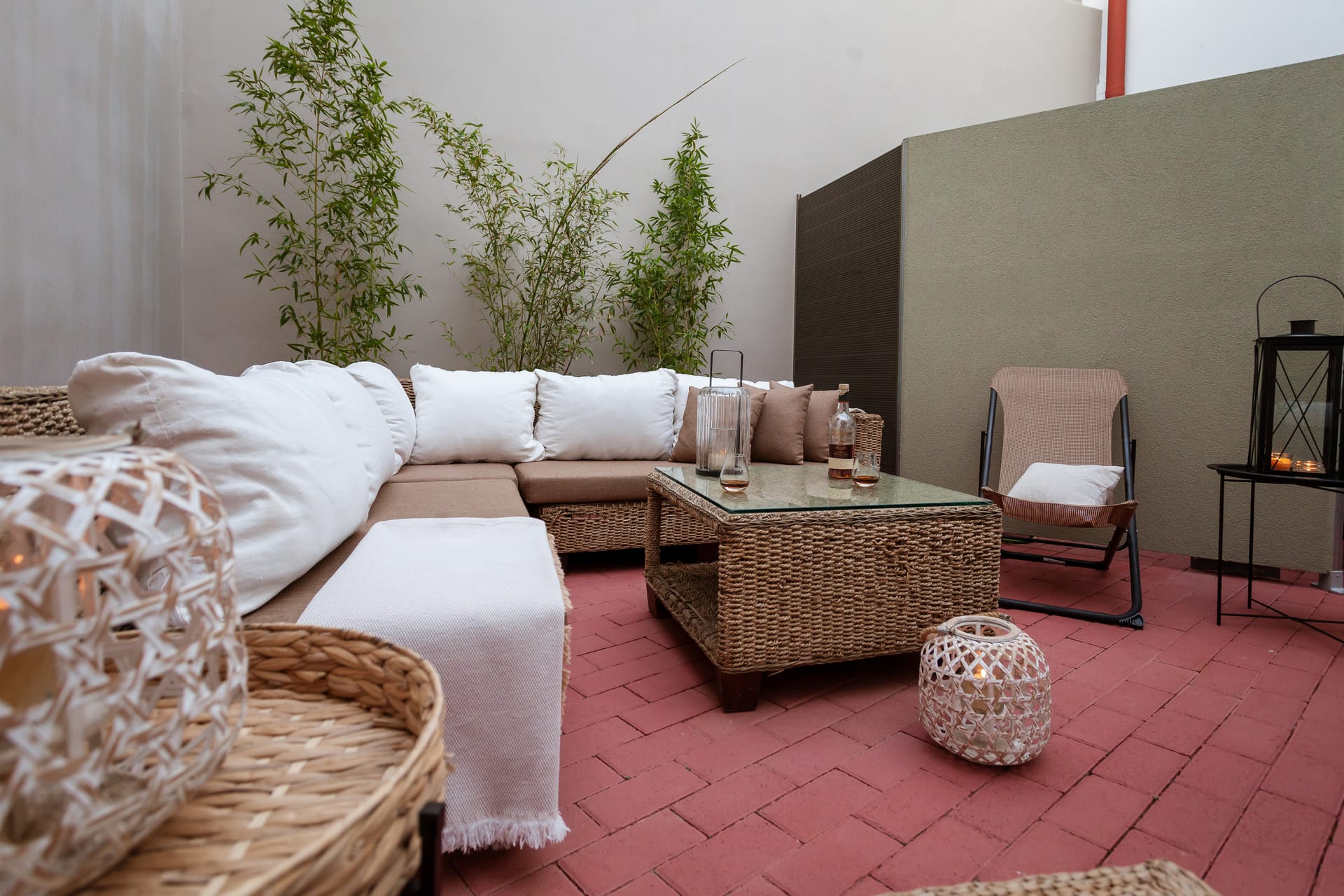 Utopia Luxury Suites  | Old Town - QST - 24
