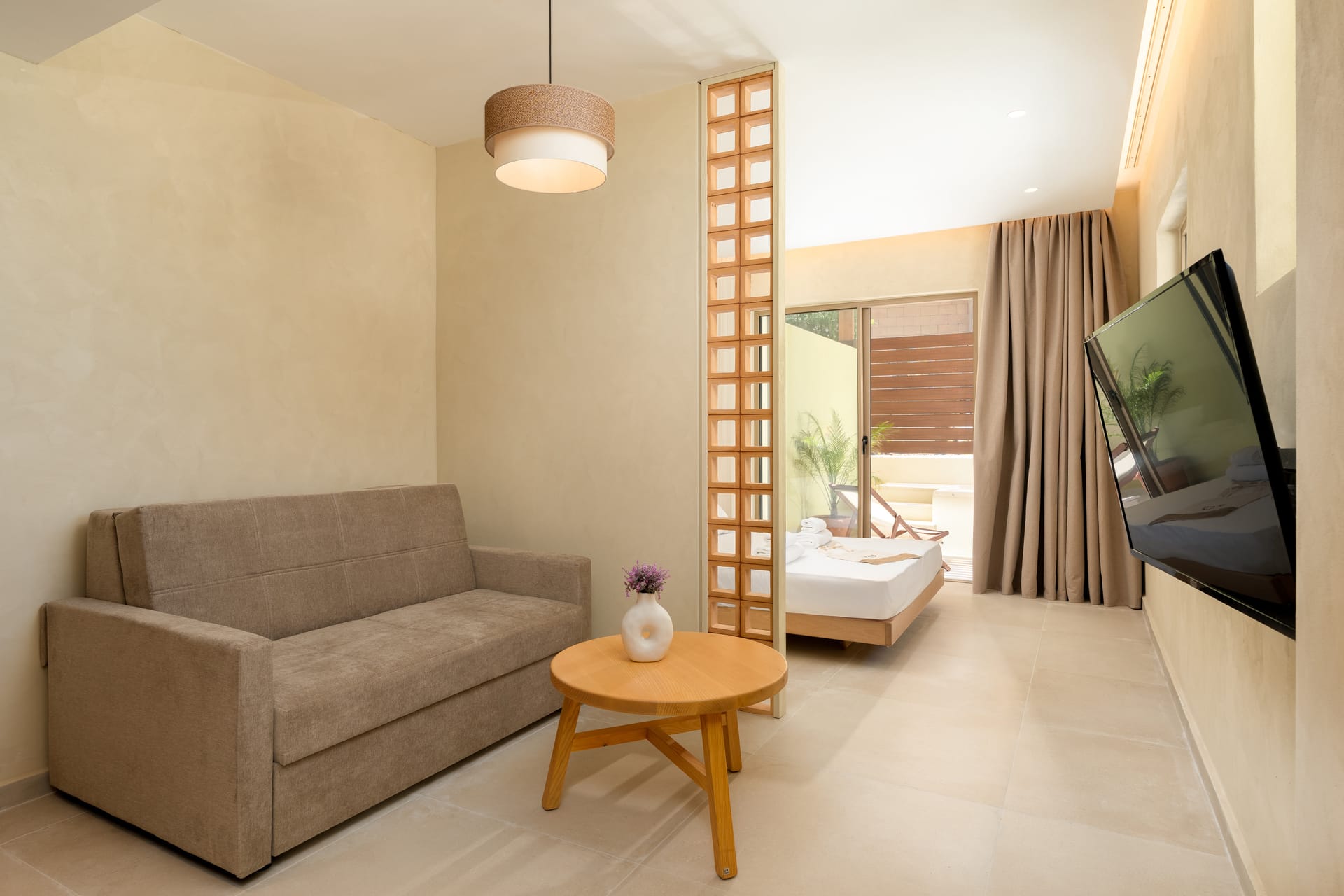 Acai Plant Based Hotel - BERRY - 8