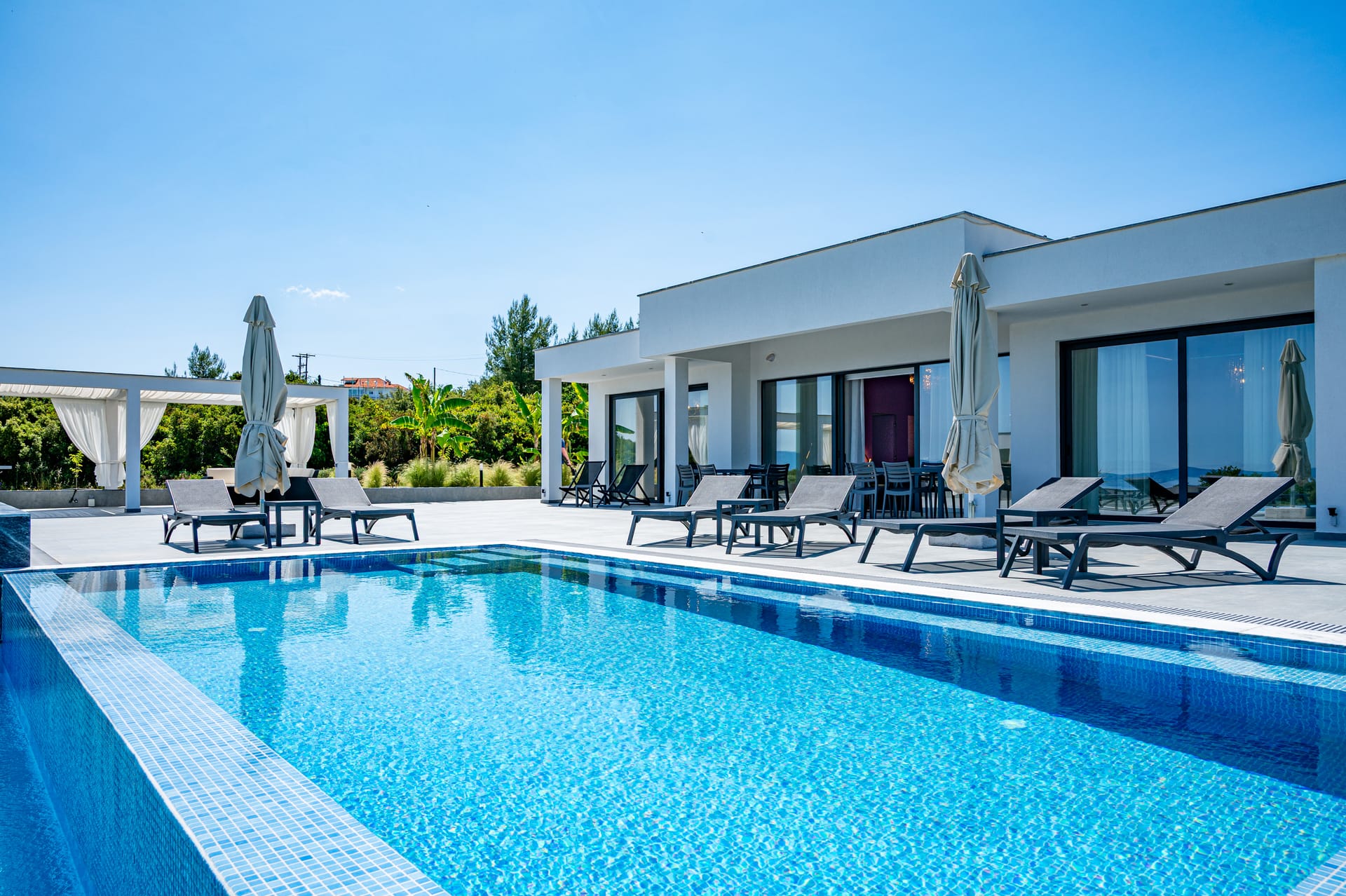 Villa | VIP