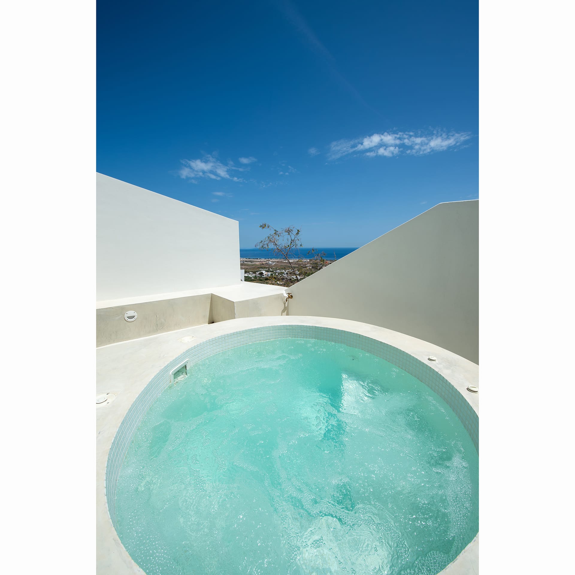 Family Suite with private outdoor jacuzzi