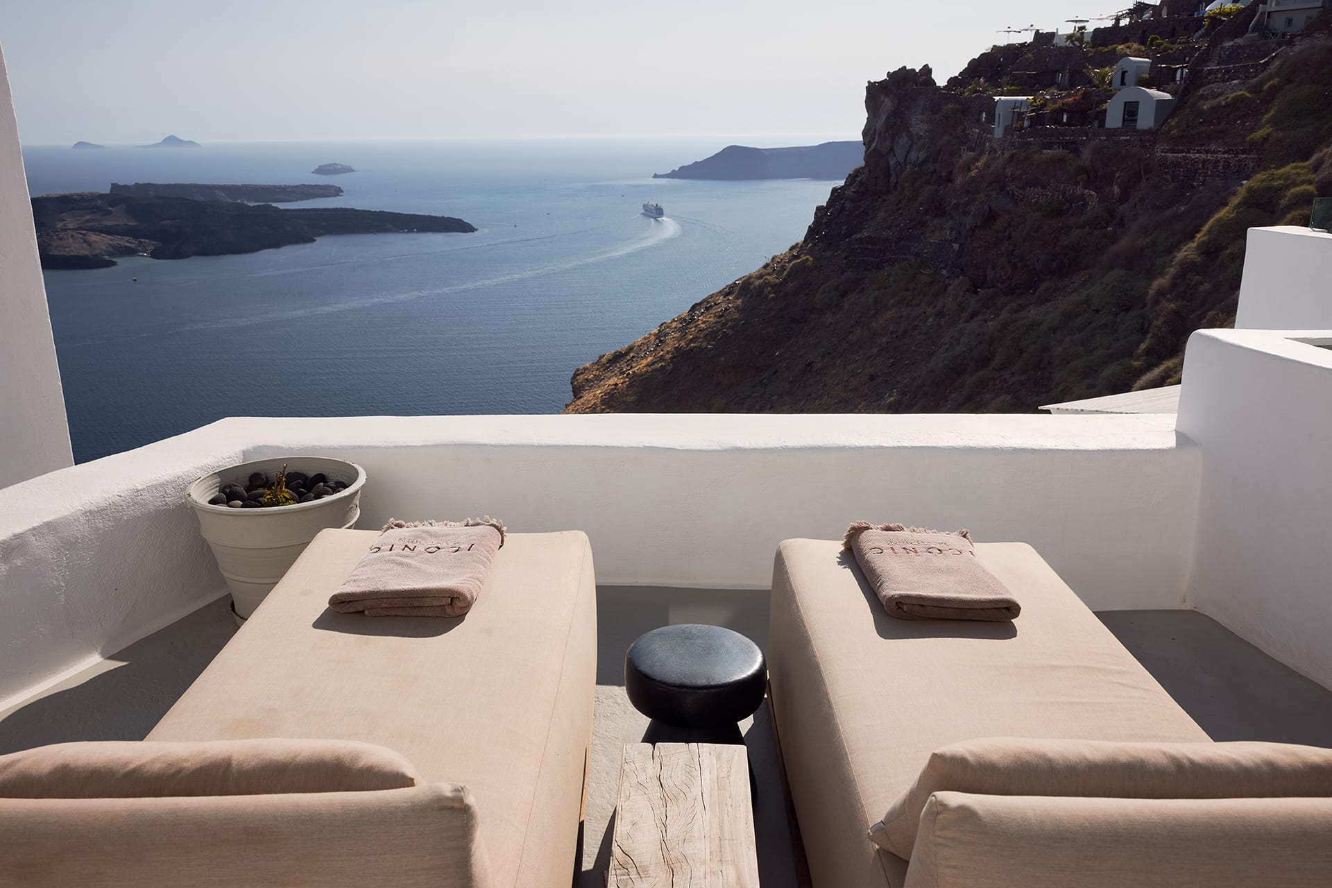 Iconic Santorini a boutique cave hotel - CAL - 5