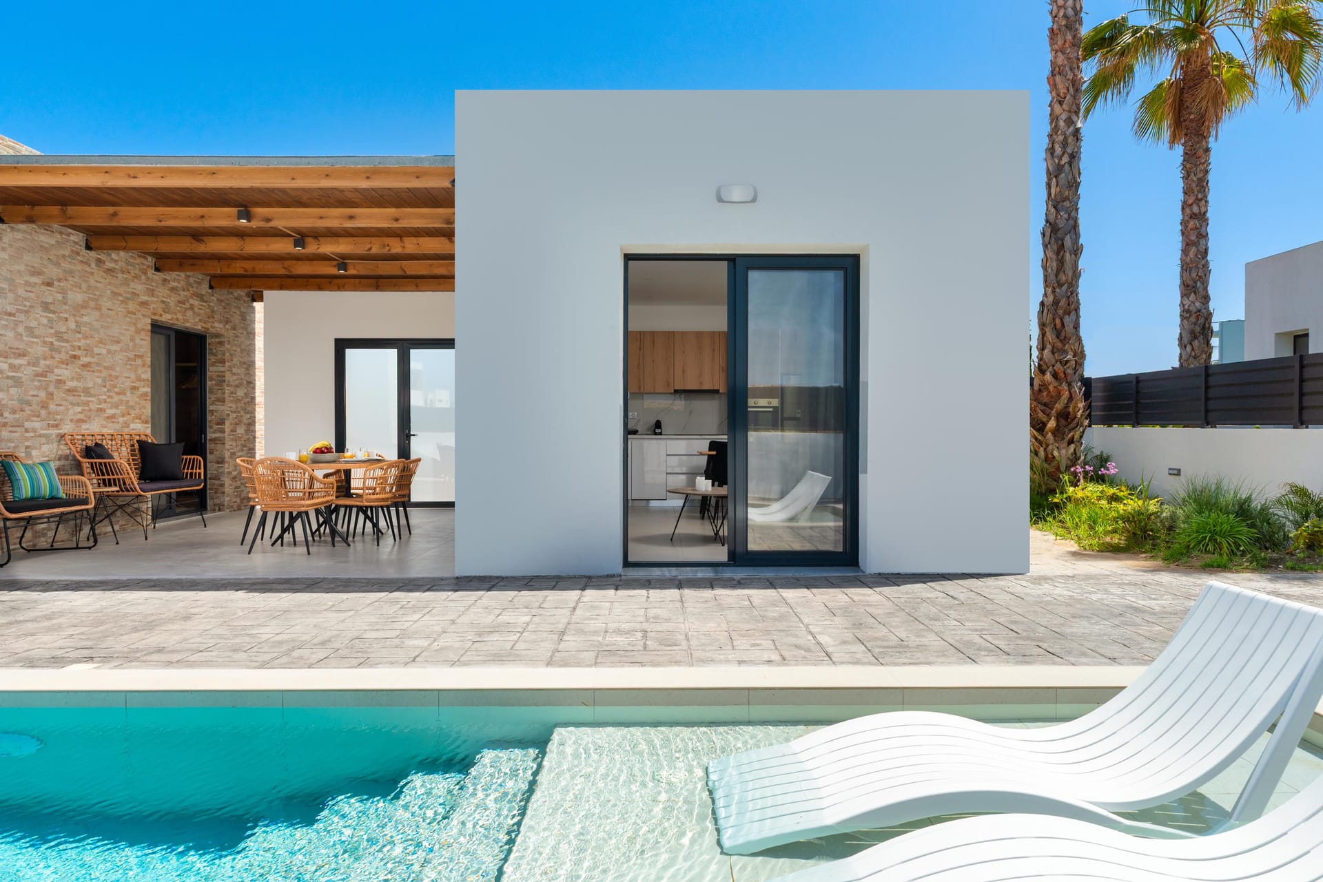 Salty Sun  Luxury Villa 5