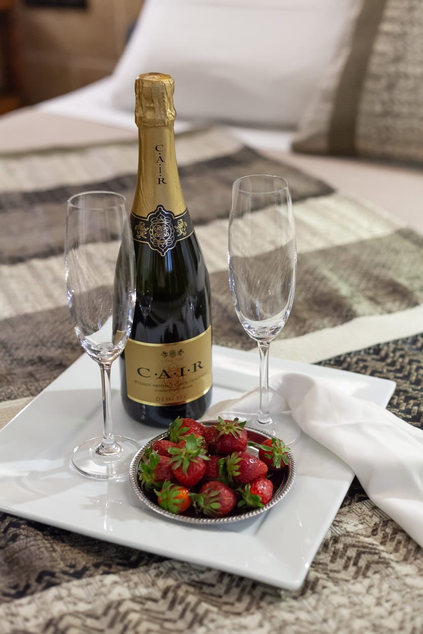 Utopia Luxury Suites  | Old Town - SPP - 24