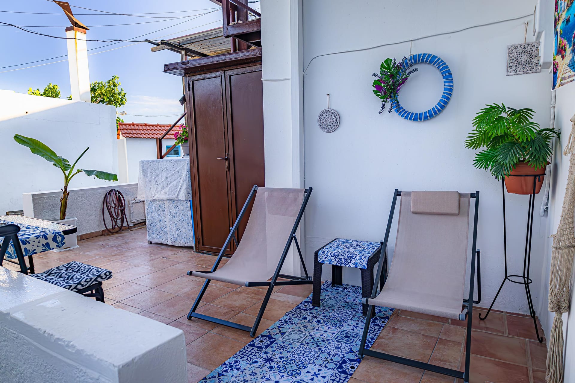 Barbara’s Apartment with Private Patio