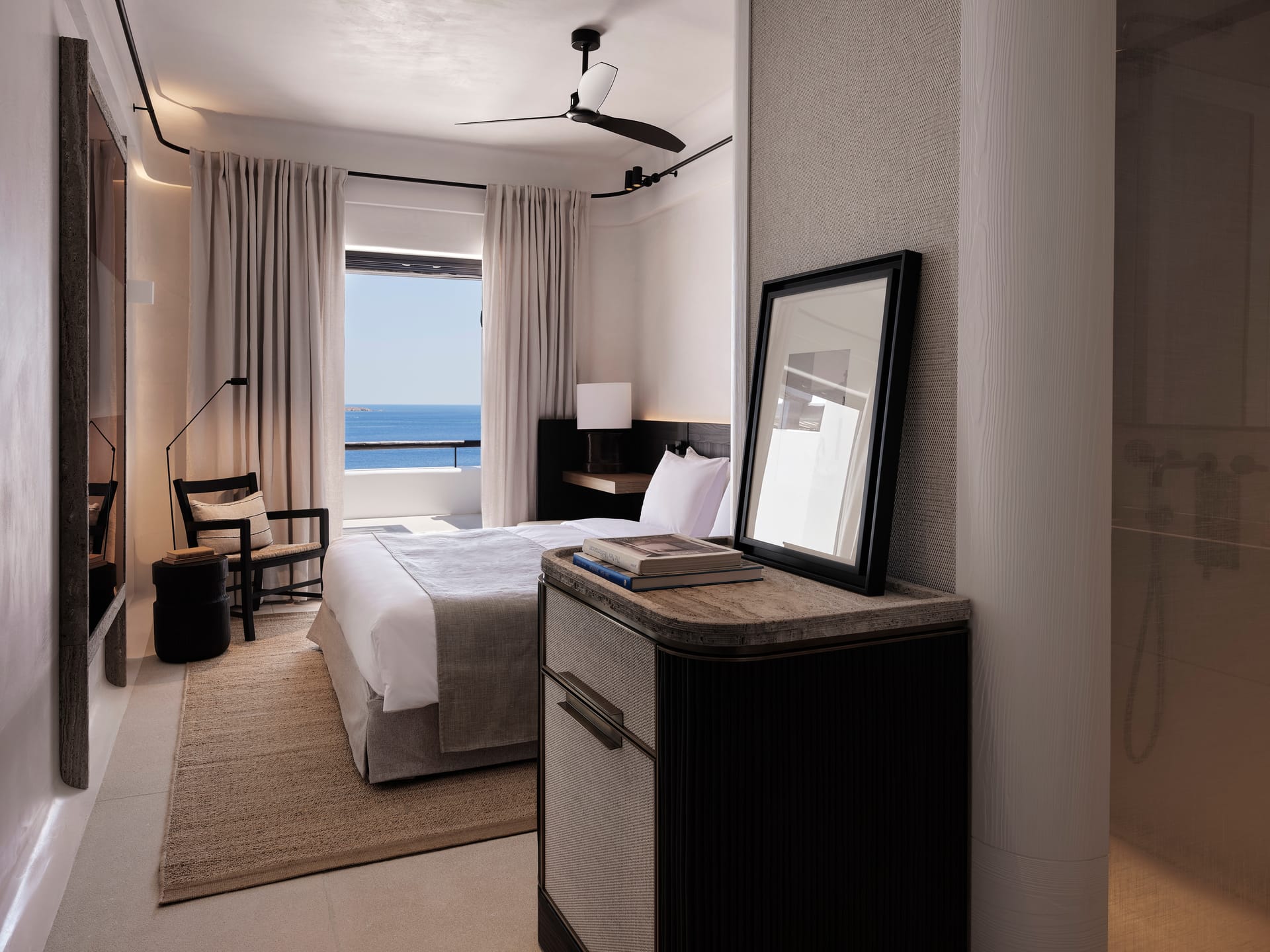 Deluxe Room with Sea View