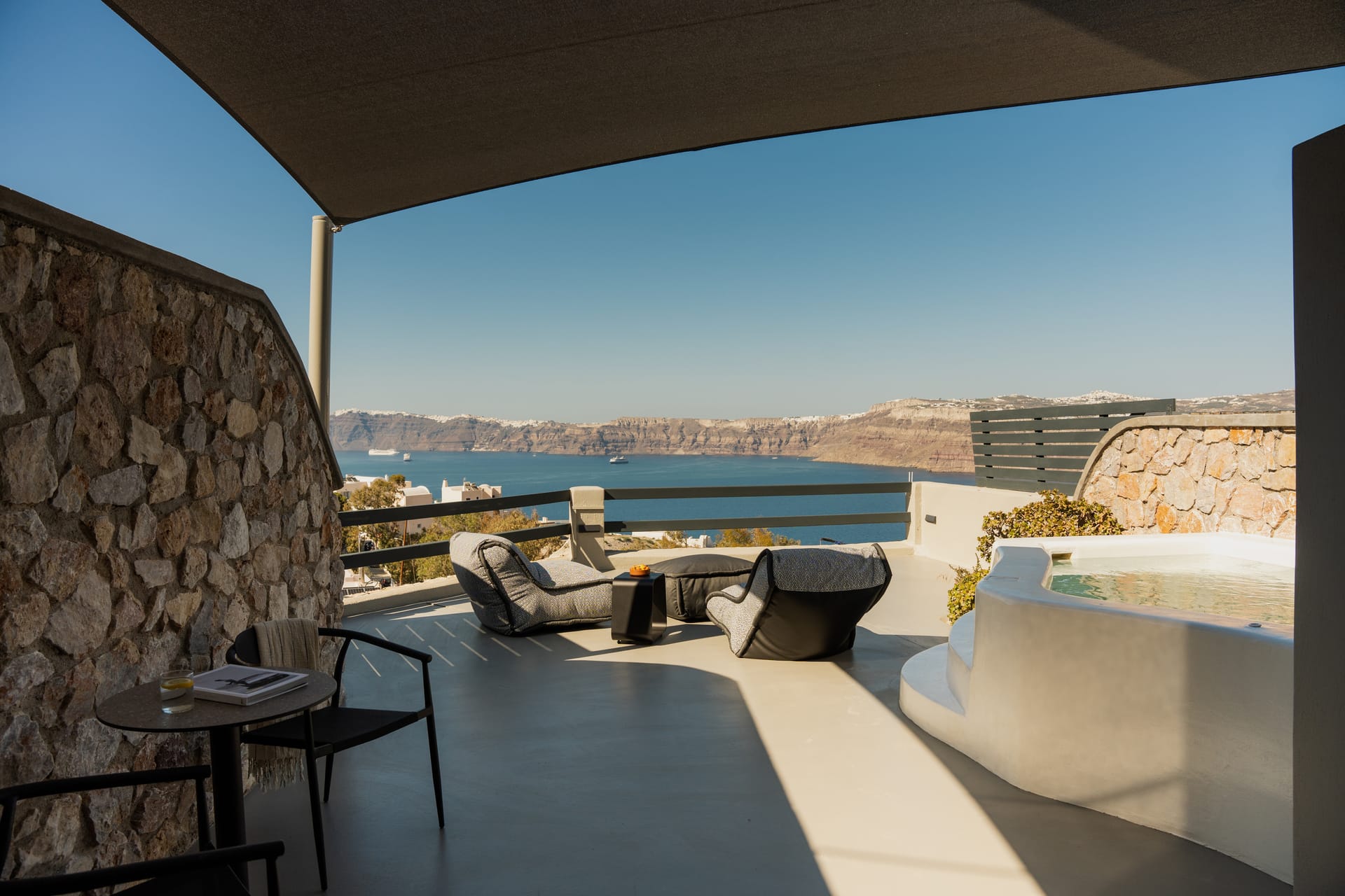 Black Diamond Suites - COSMIC - 6