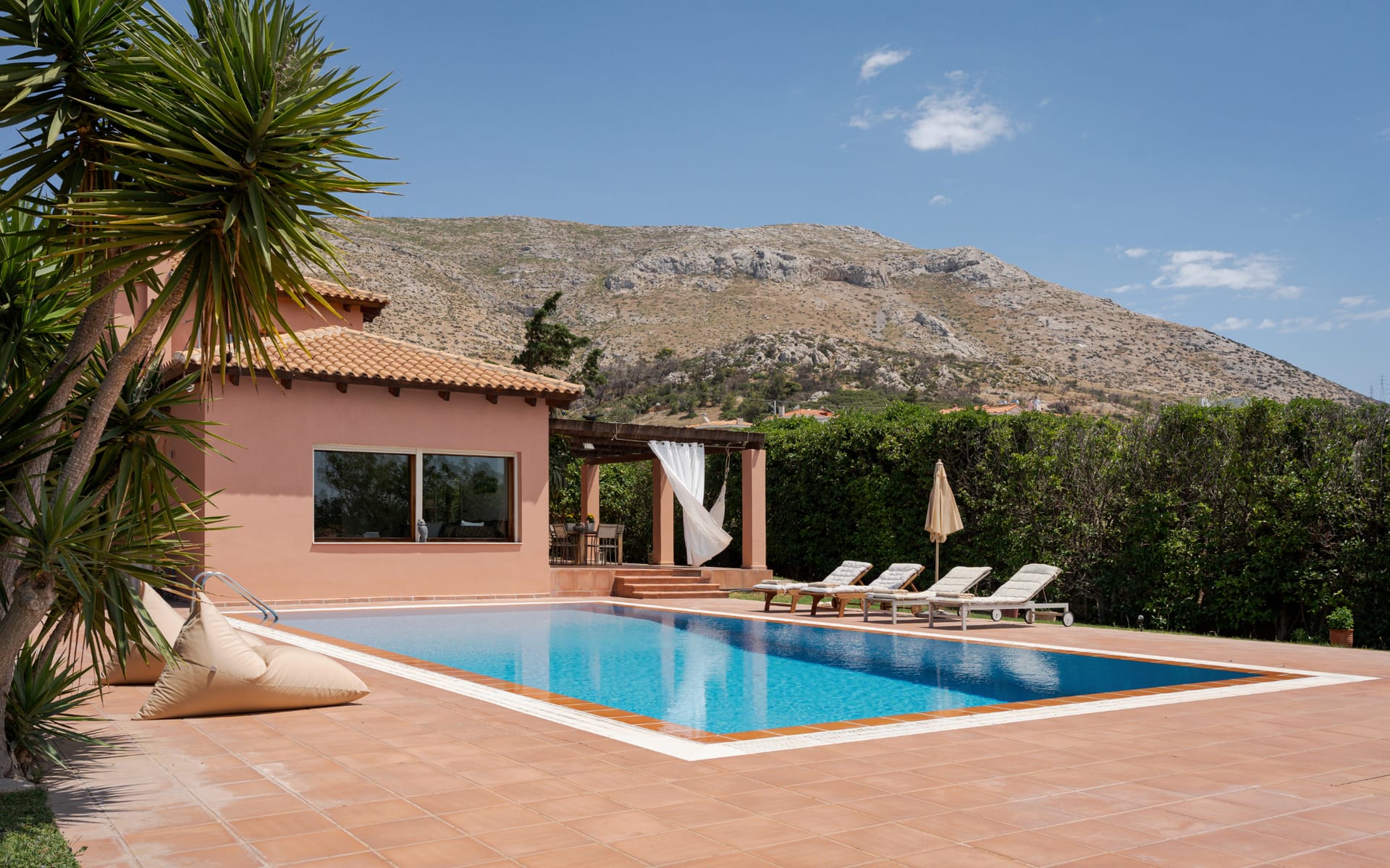 Calm Retreat Villa Lagonisi | Aristotelous Str. | Kalivia Thorikou 19010