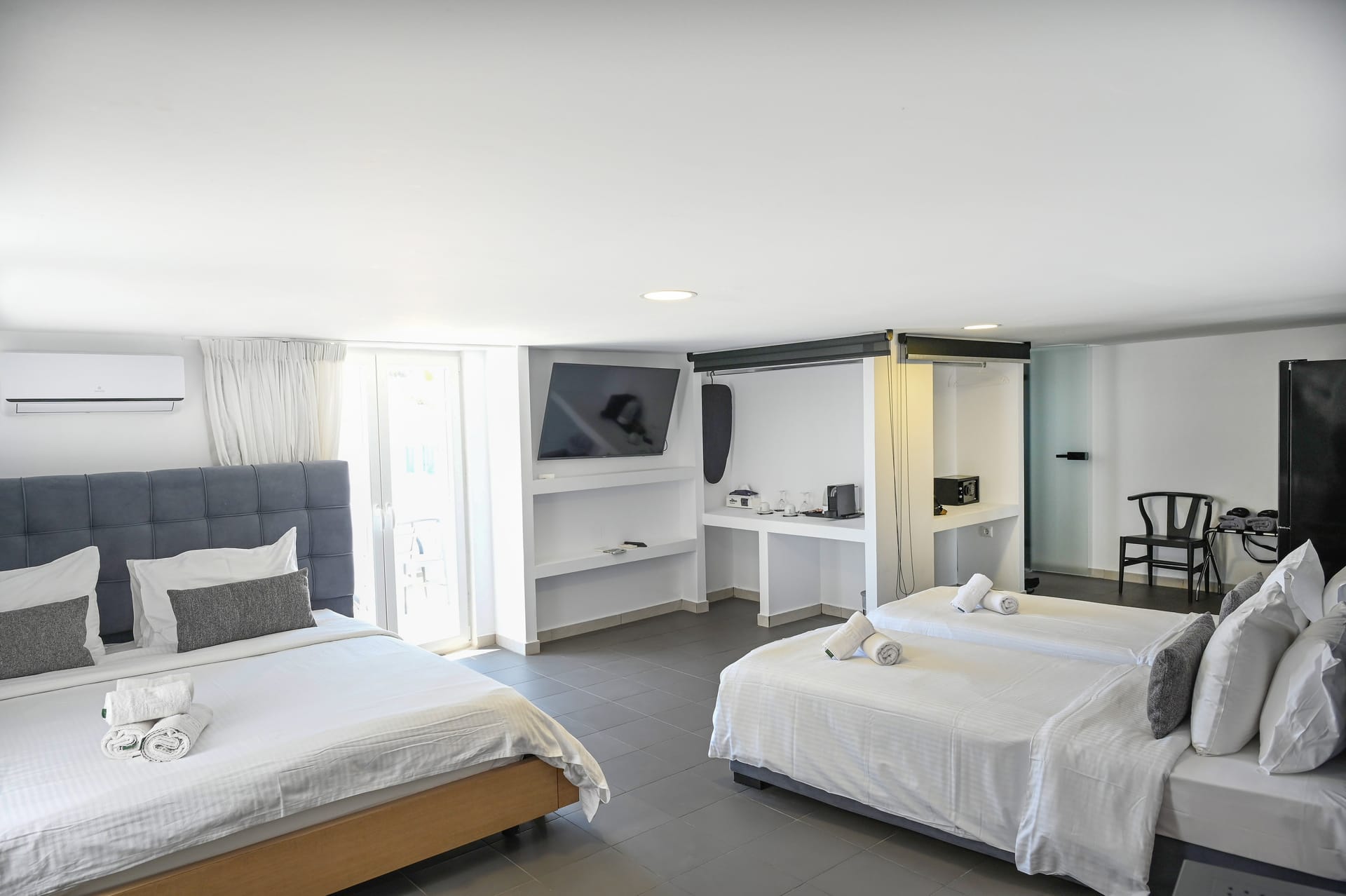 Mykonos Kosmoplaz Beach Resort - FAM - 3
