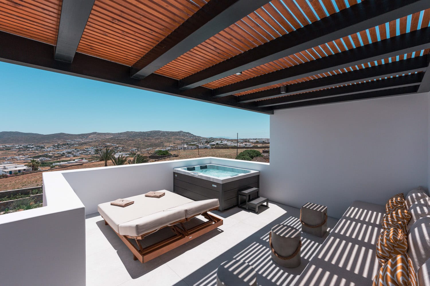 Penthouse Suite with Hot Tub