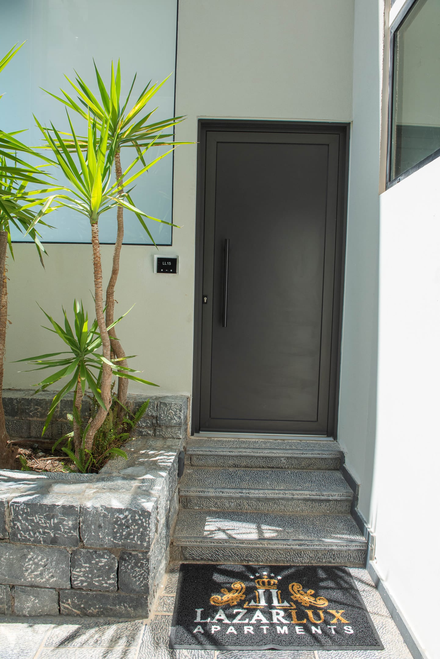 Lazar Lux Suites - JUSUIT - 14