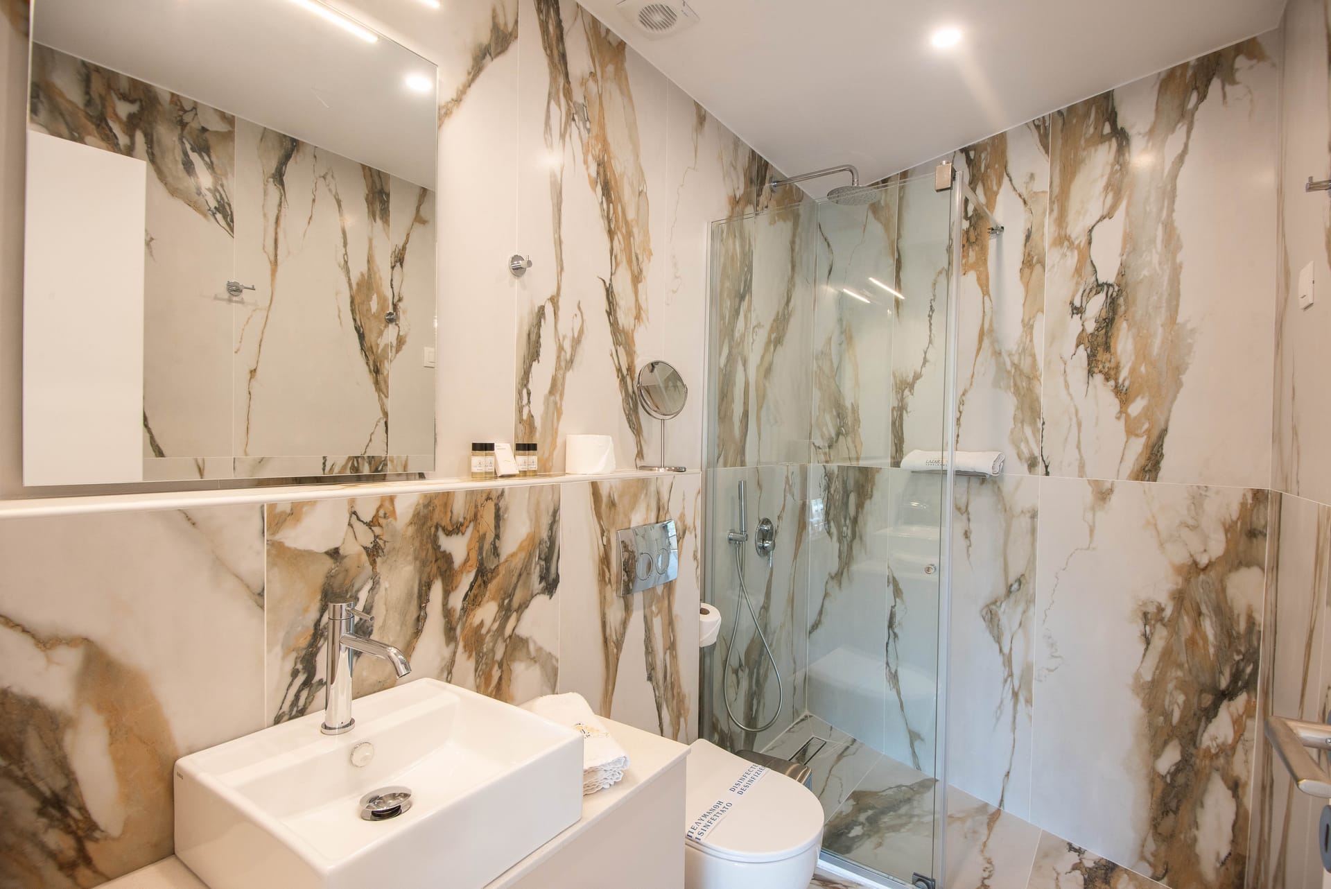 Lazar Lux Suites - JUSUIT - 15