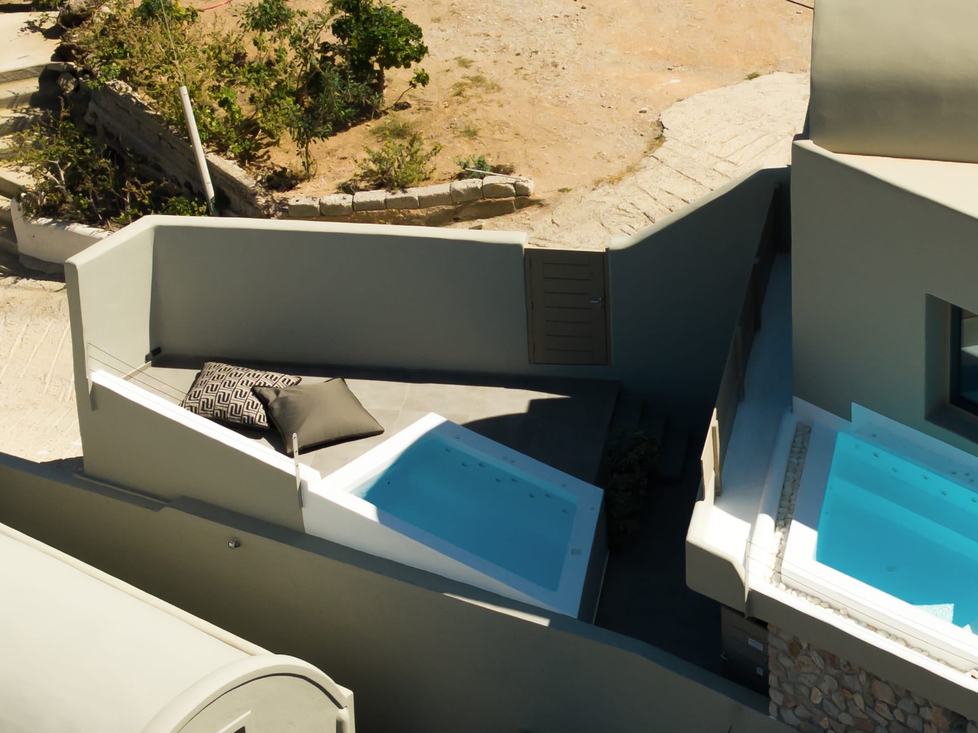 Black Diamond Suites - DELUXE - 8