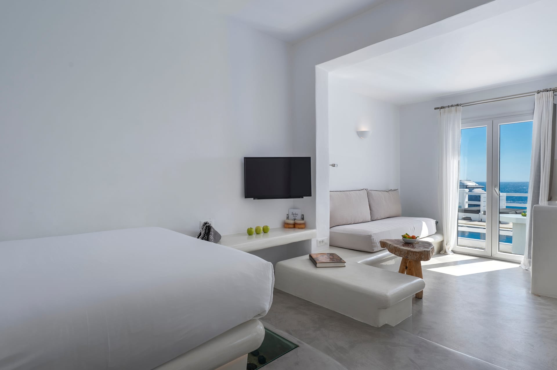 Elegant Suite Sea View