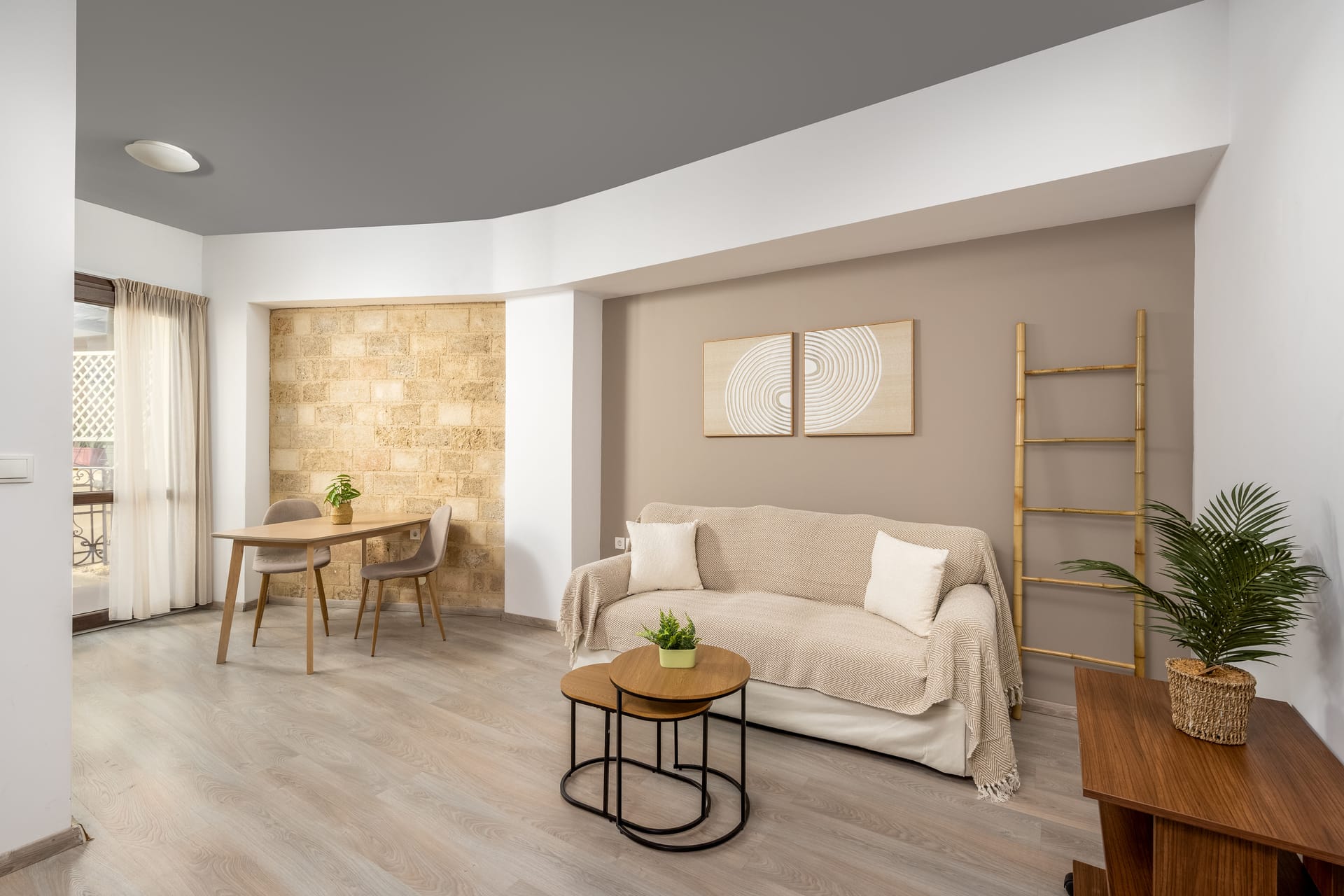 Mulberry Apartments -202