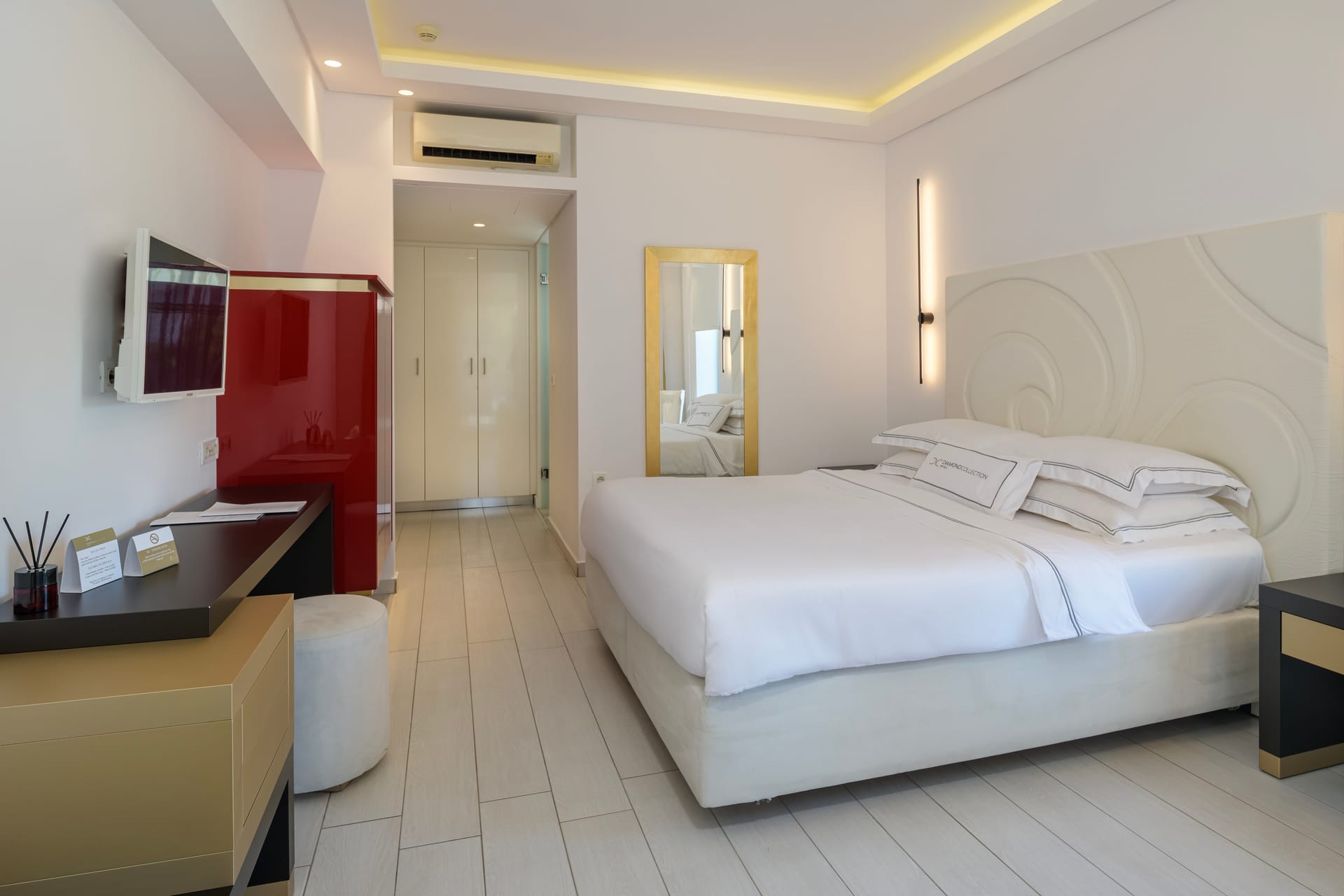 Diamond Deluxe Hotel - DR - 2