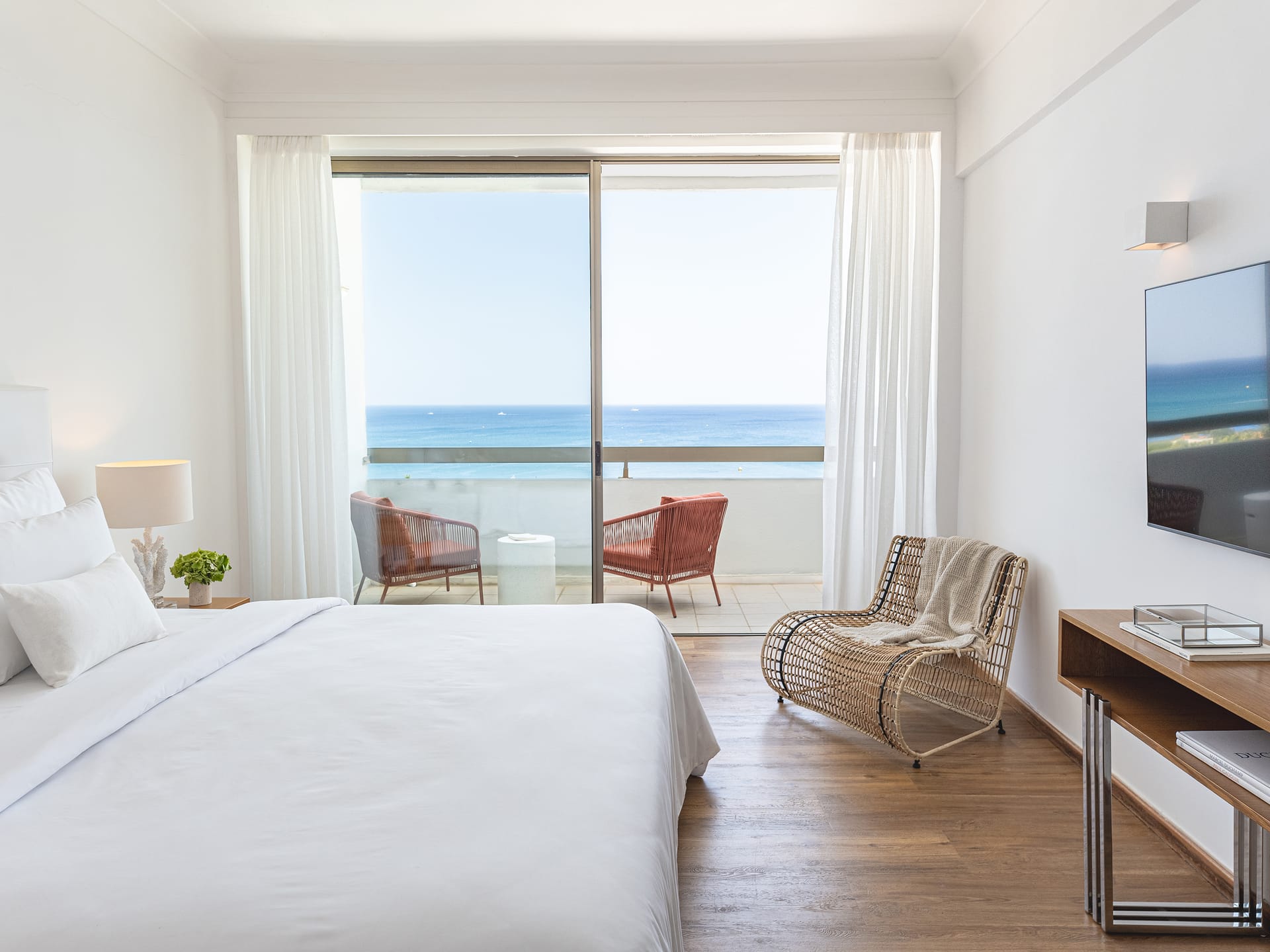 LUX ME Superior Guestroom Sea View