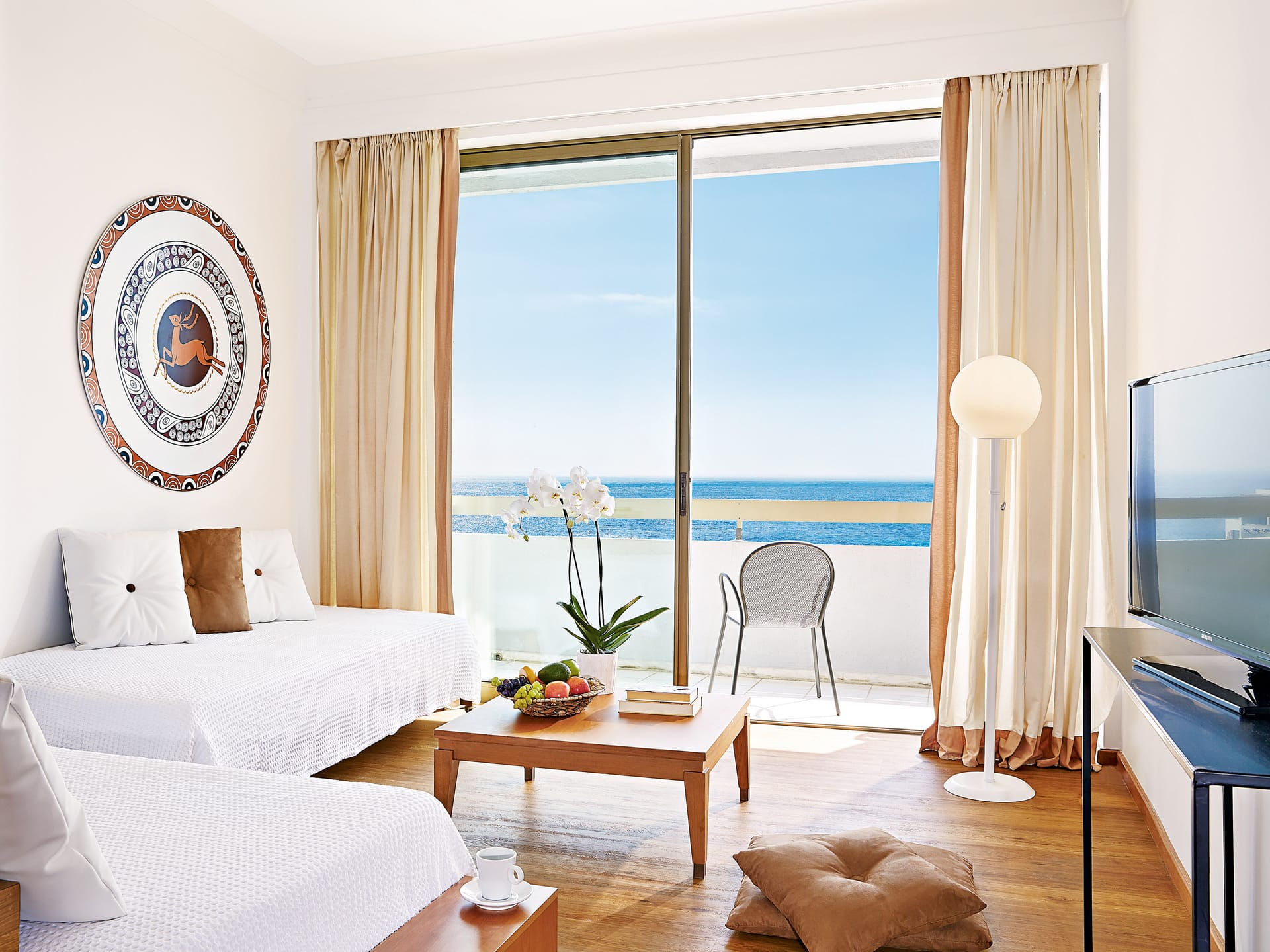 LUX ME Family Guestroom Sea View