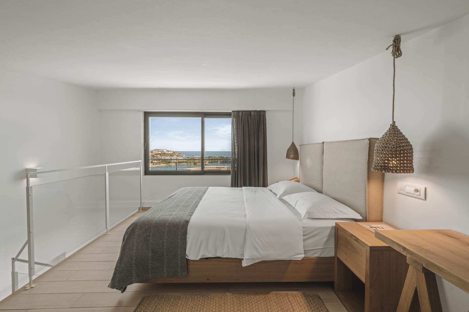Deluxe Maisonette Sea View