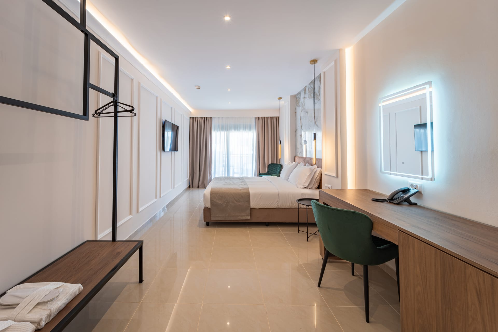 Philia Center Suites - DLXDBL - 13