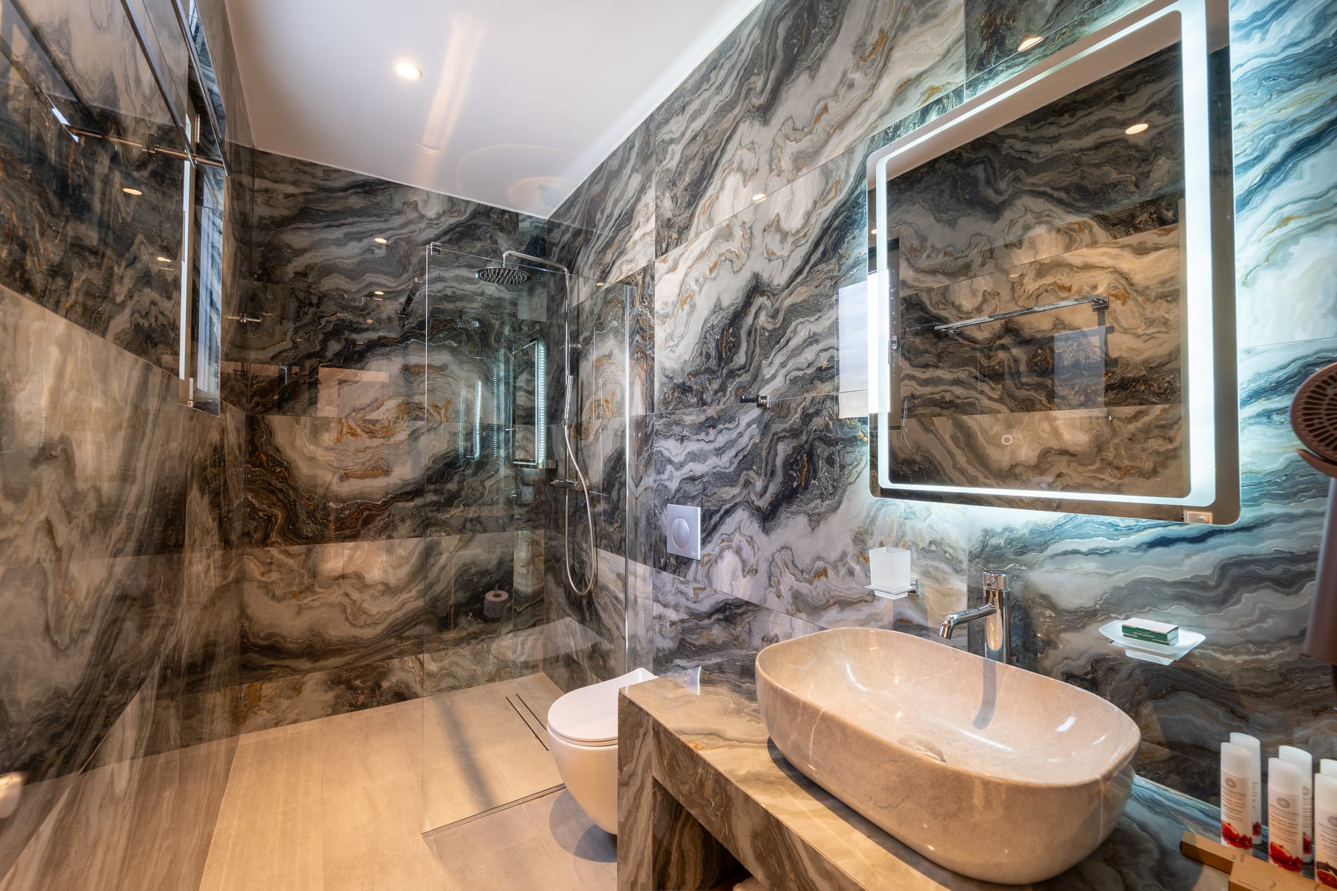 Philia Center Suites - DLXDBL - 20