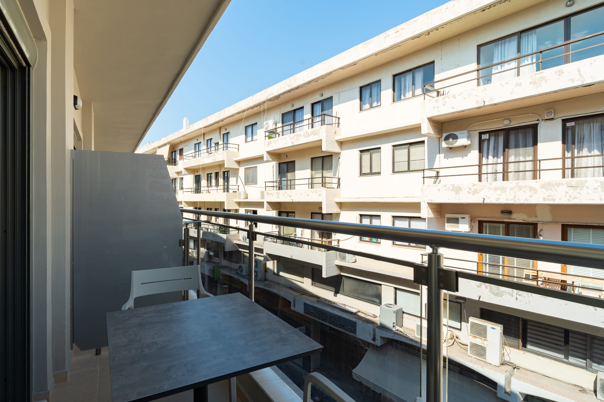 Philia Center Suites - DLXDBL - 2