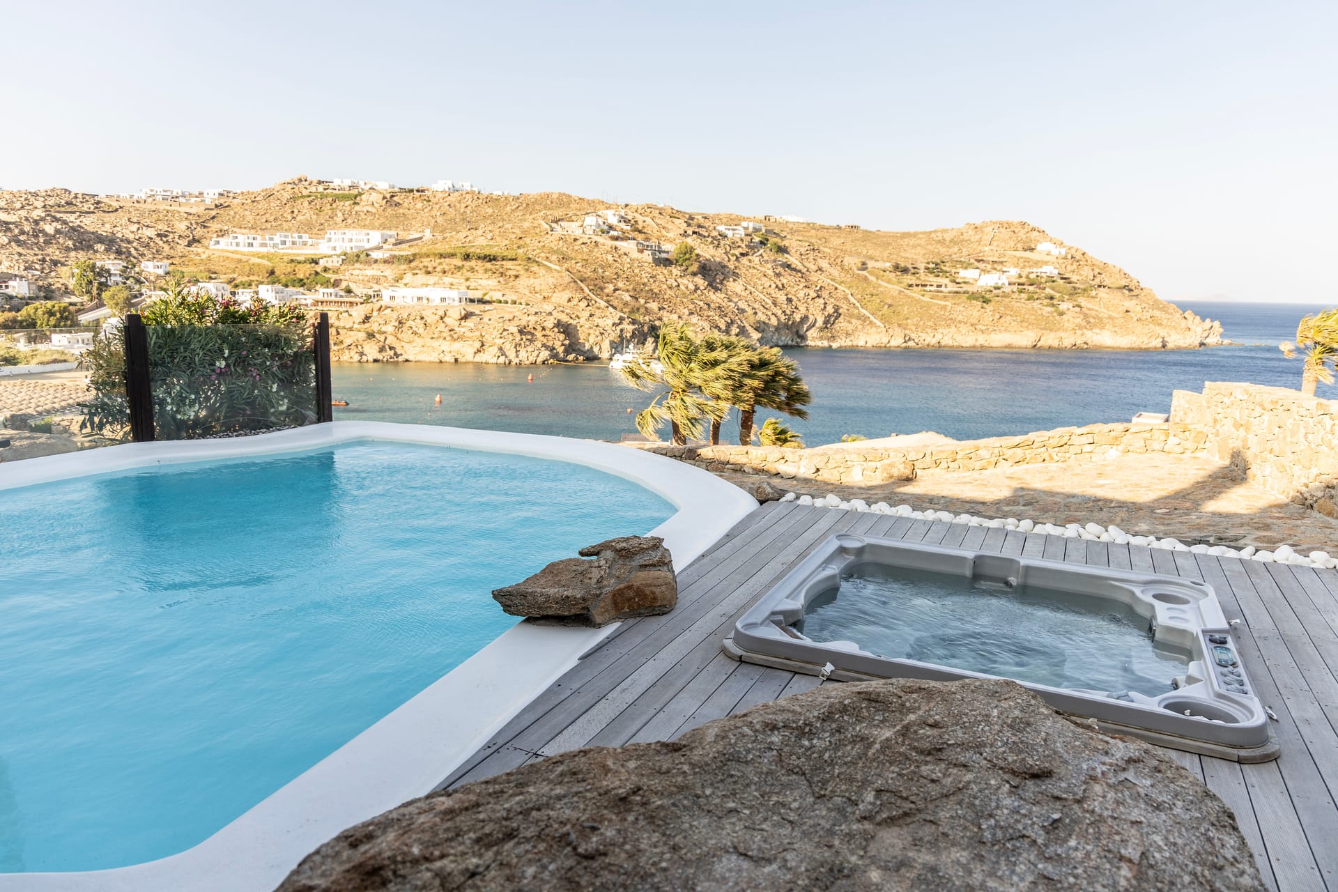 Three-Bedroom Villa with Sea View – Private Pool and Outdoor Hot Tub