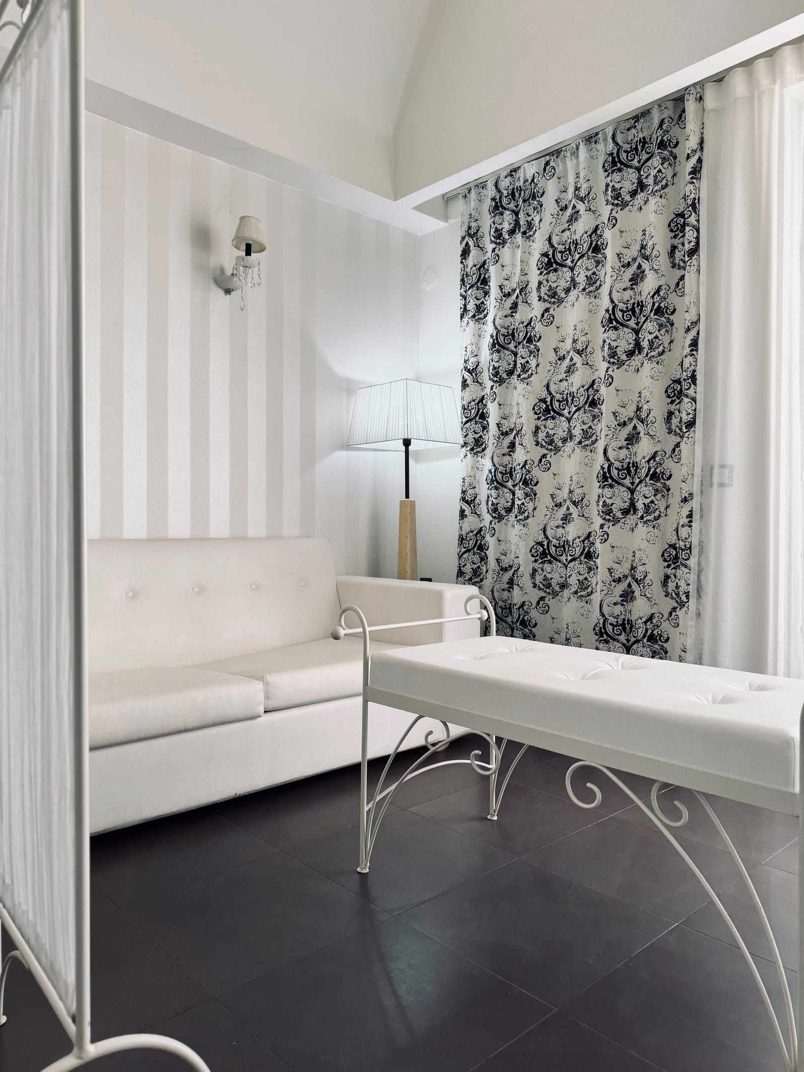 Angela Suites Boutique Hotel - LUX - 2