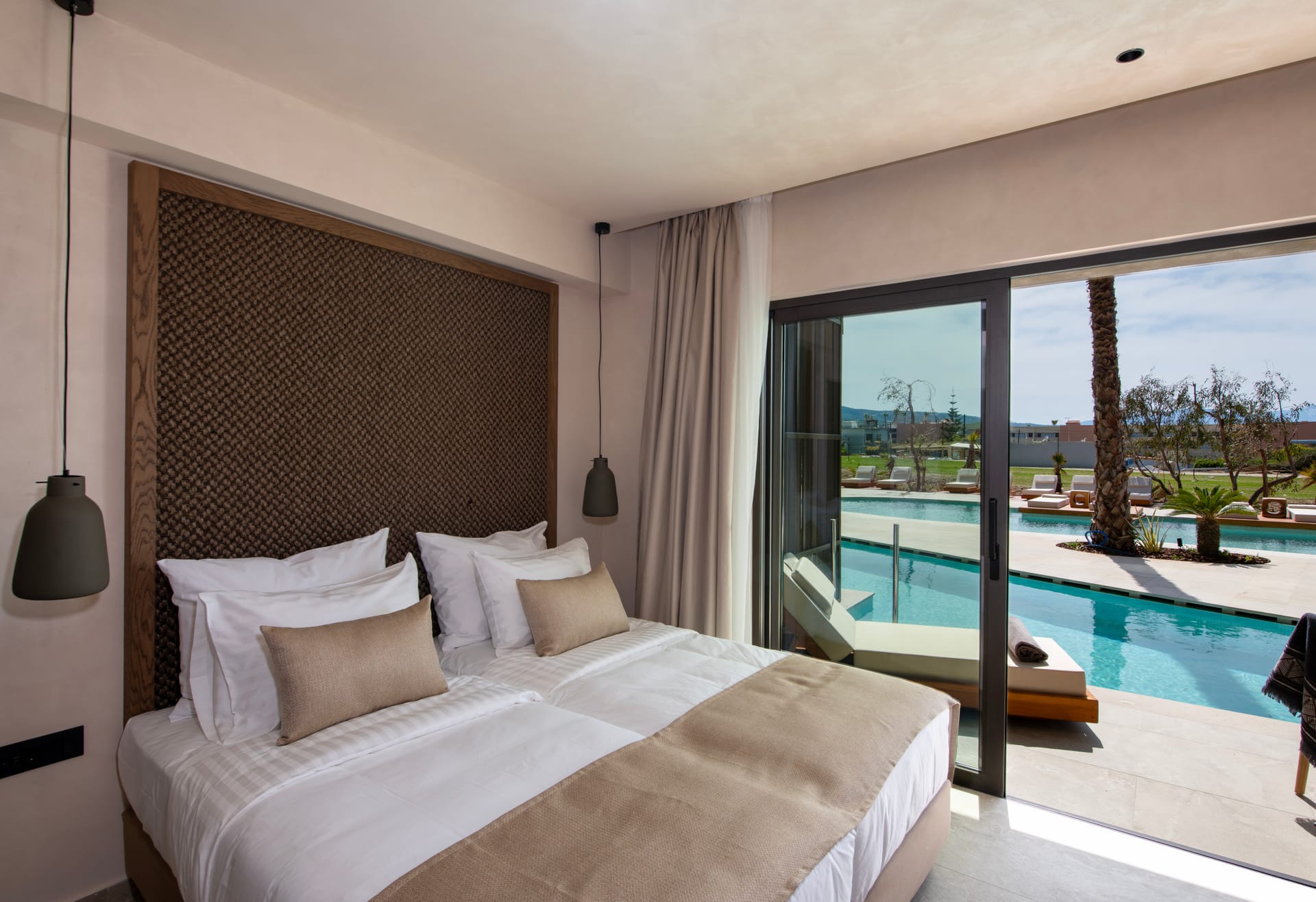Double Room Sharing Pool with Side Sea View