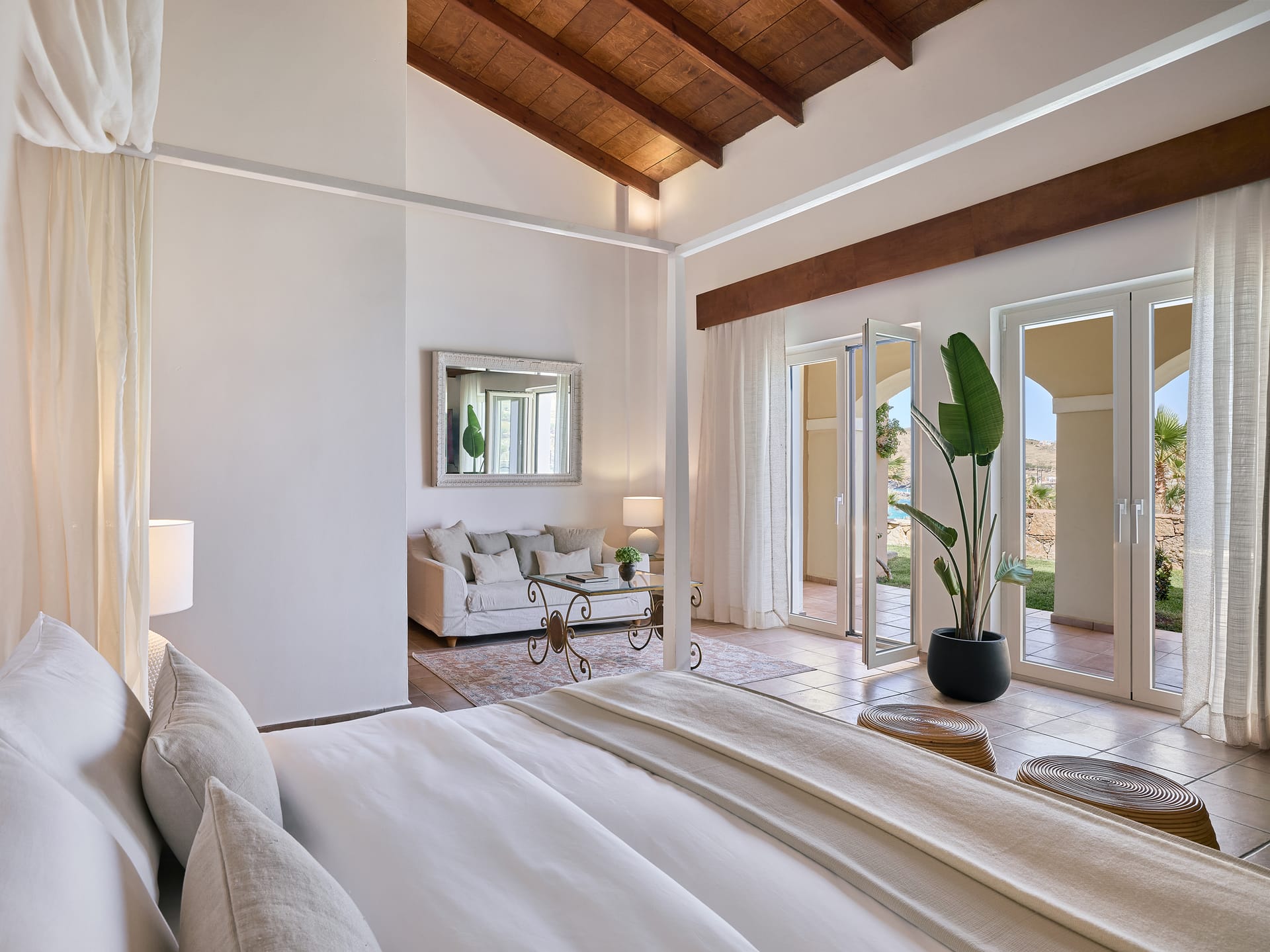 Marin Bay First Row Family Bungalow Suite Side Sea View