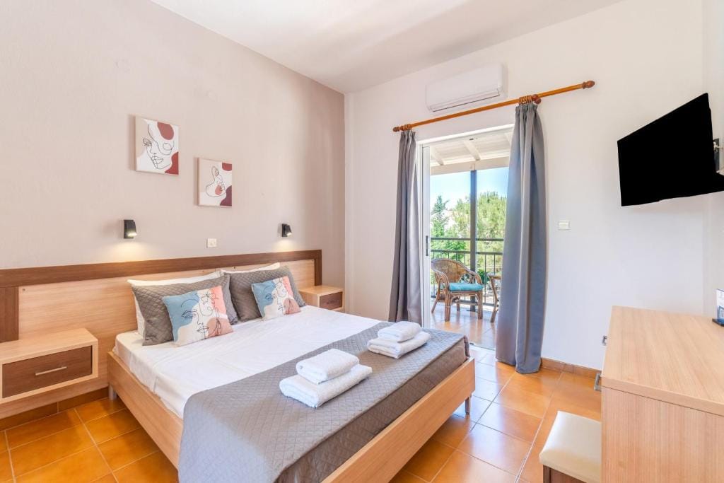 Superior Room with Seaview Balcony – Main Building