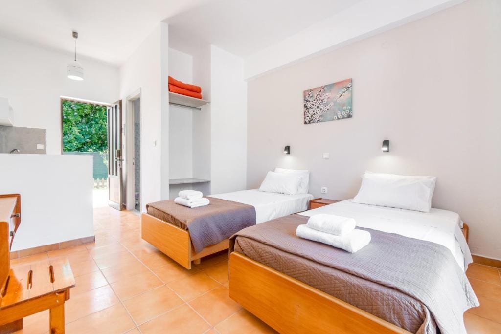 Twin Room with Balcony – Main Building