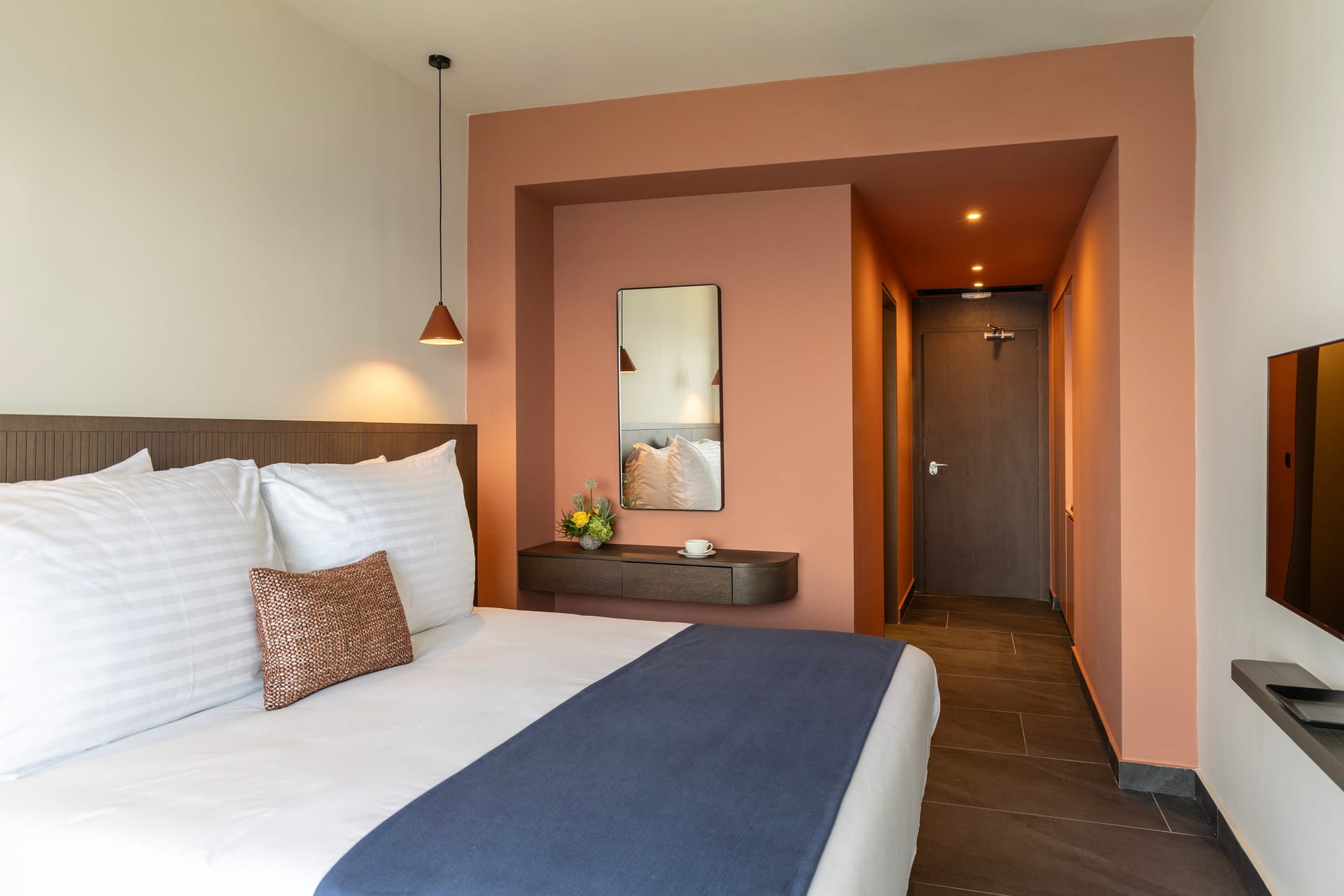 2 Bedroom Mountain View Room