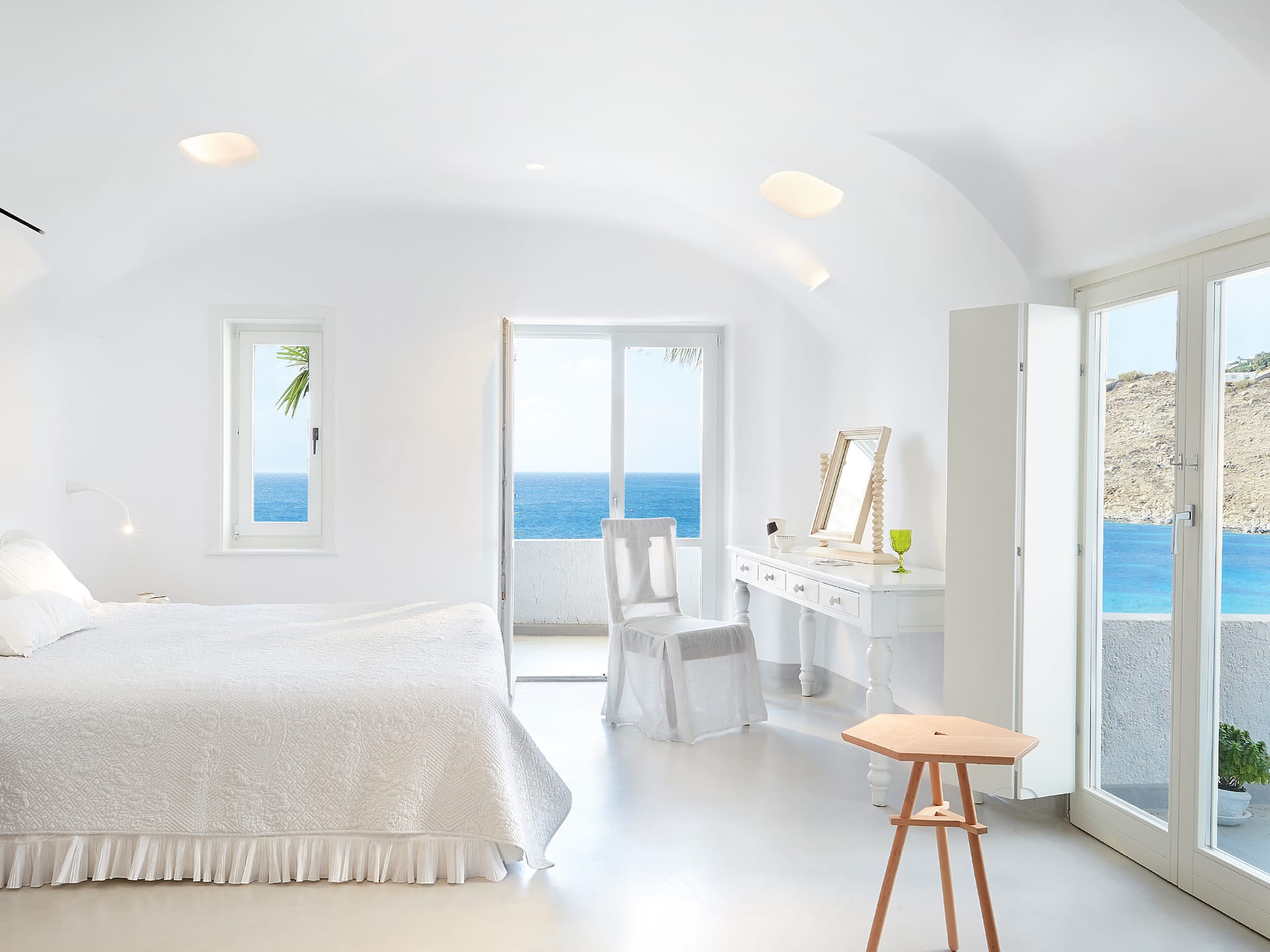 Mykonos Blu, A Grecotel Resort to Live - VBXJ - 3