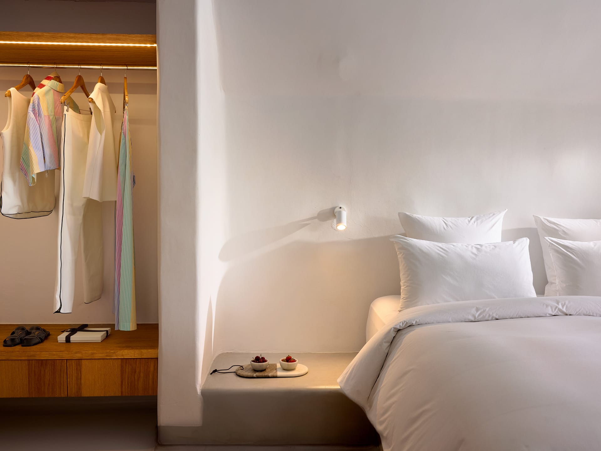 Mykonos Blu, A Grecotel Resort to Live - VBU - 2