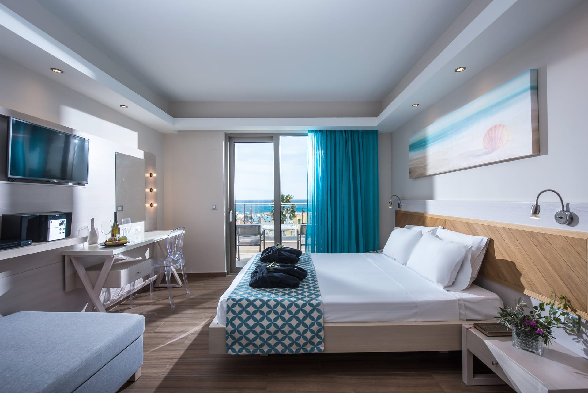 Split Level Suite Sea View