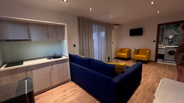 BEACH FRONT APARTMENT