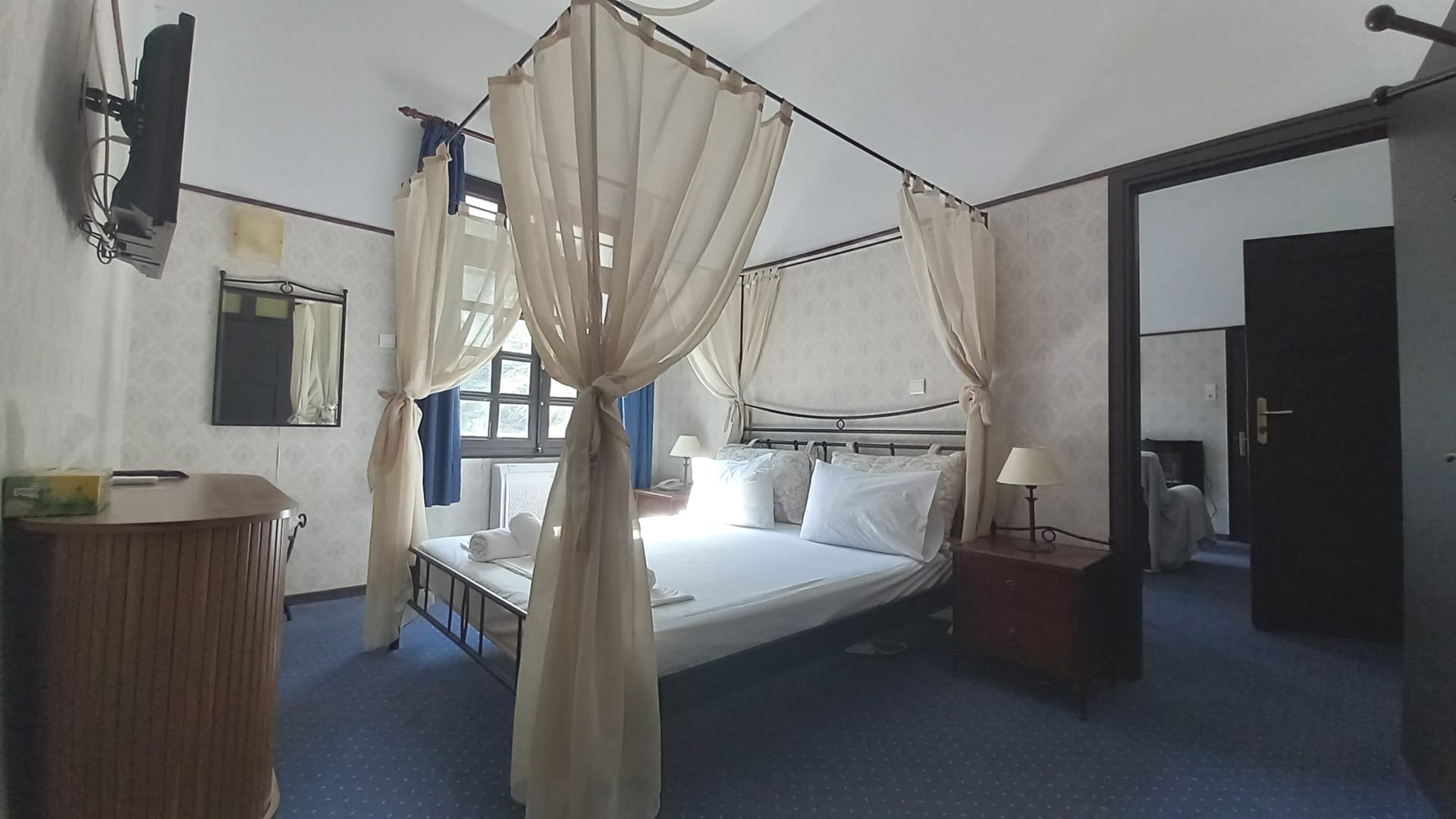 Mountain View Suite