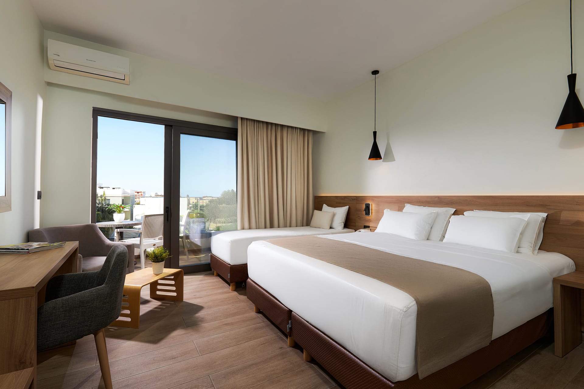 Triple Room