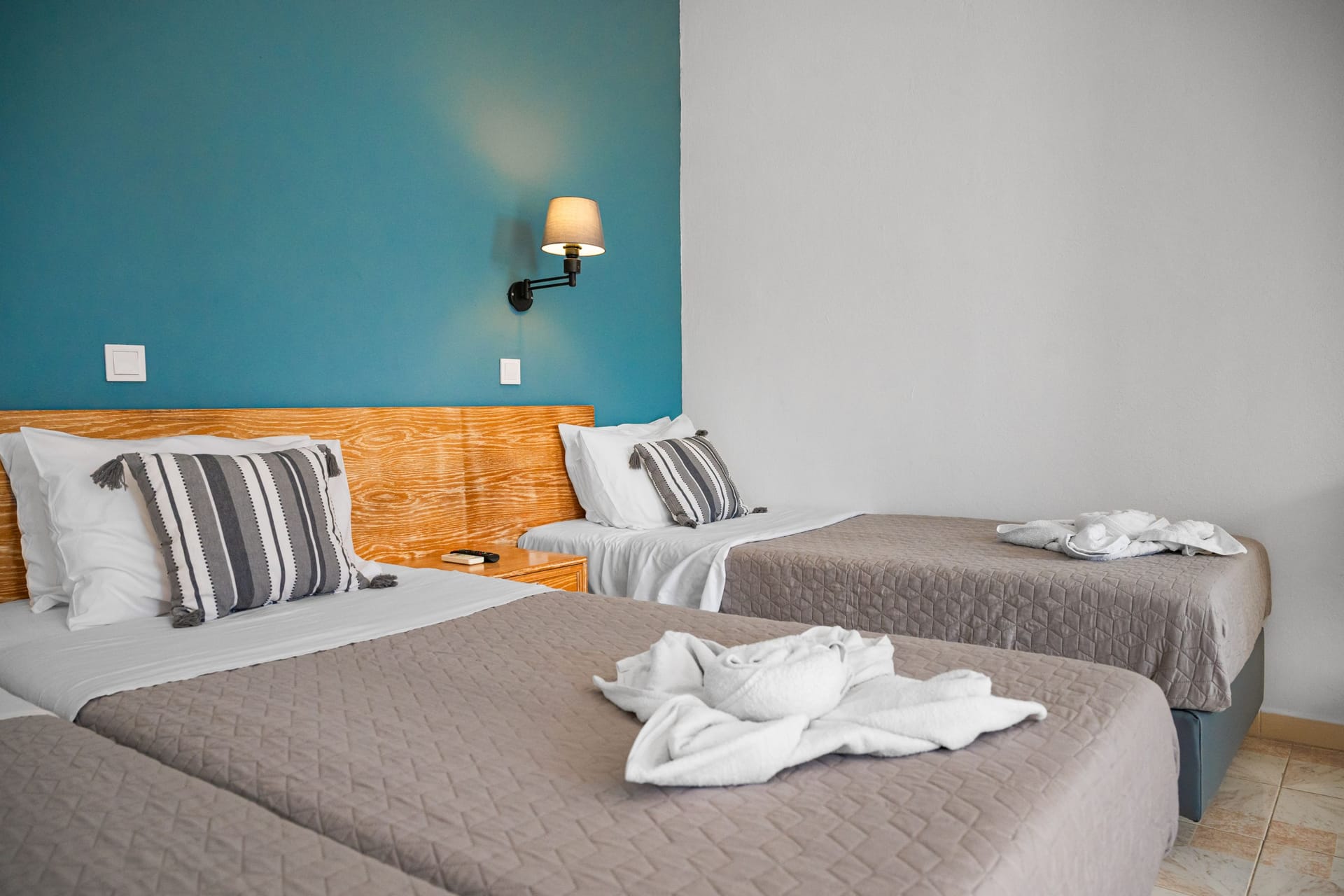 Eva’s Rooms -Room 2