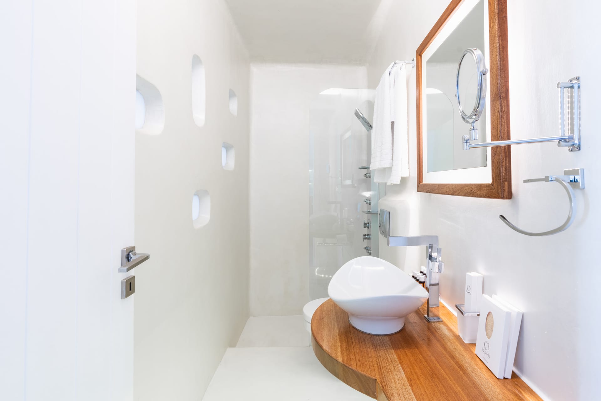 La Perla Villas & Suites - ELG - 5