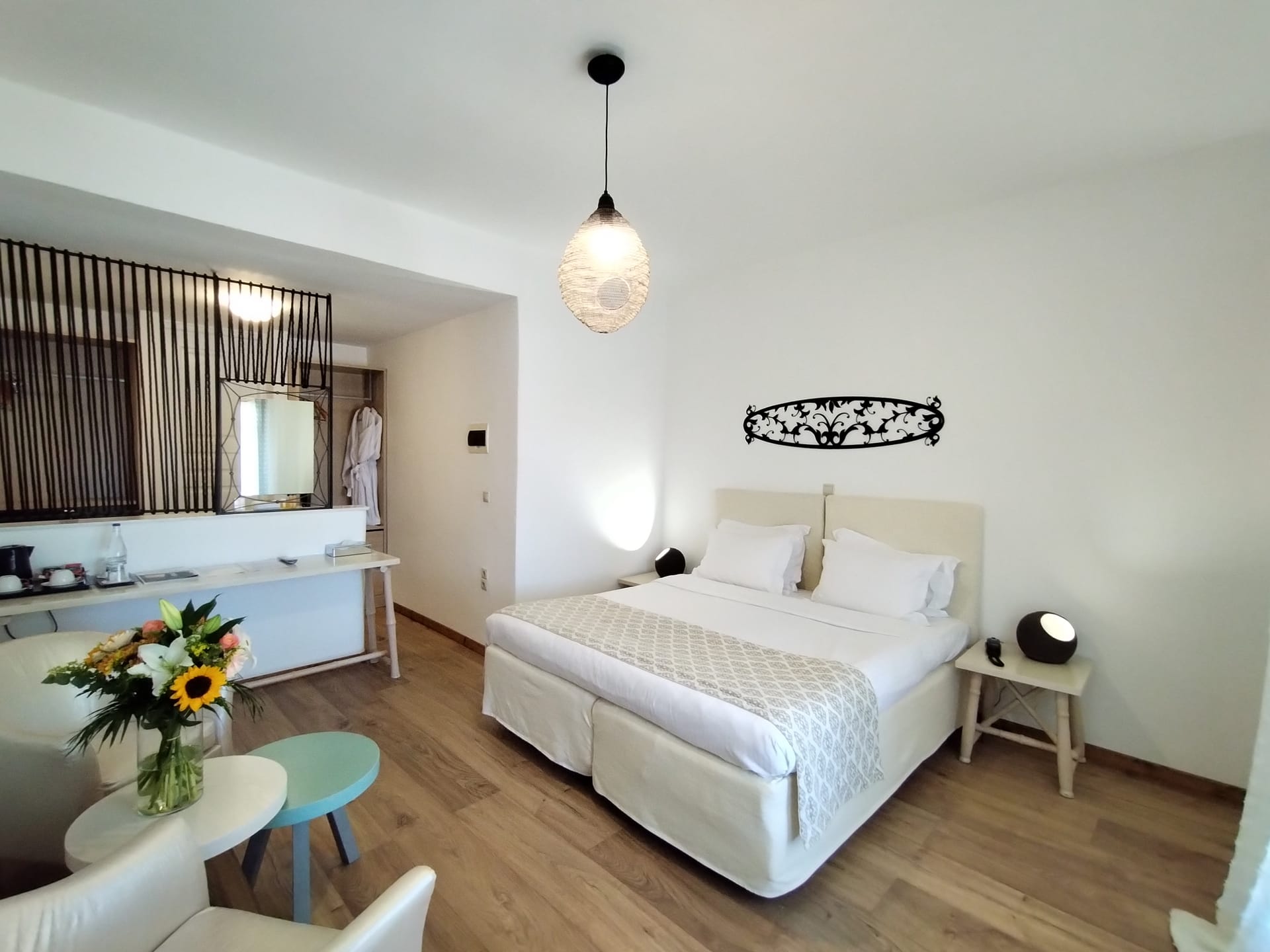 Tharroe of Mykonos Hotel - ISL - 2