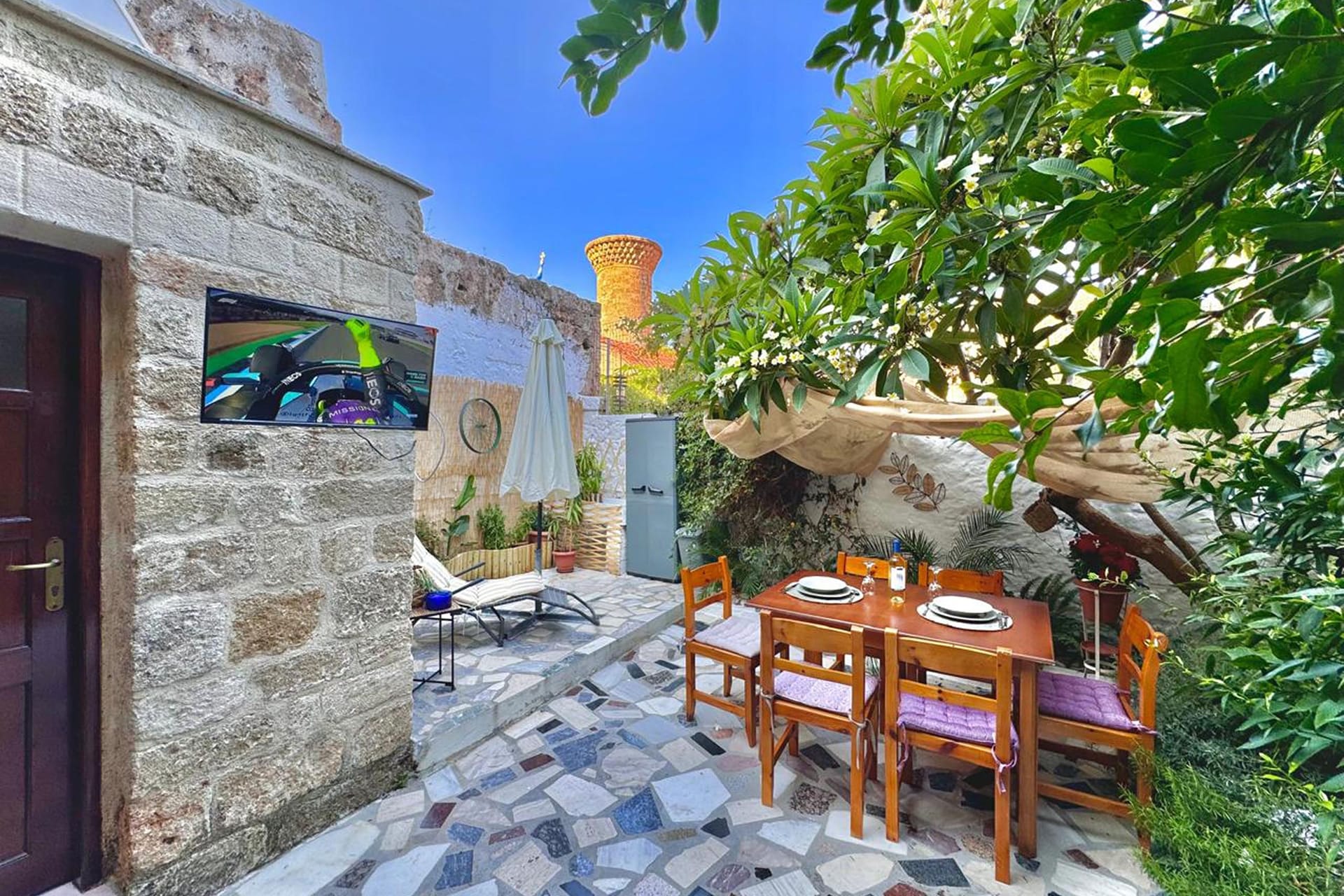George&Michael Traditional House