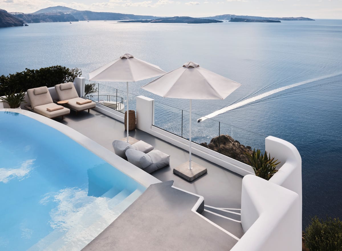 Master Suite with Infinity Pool