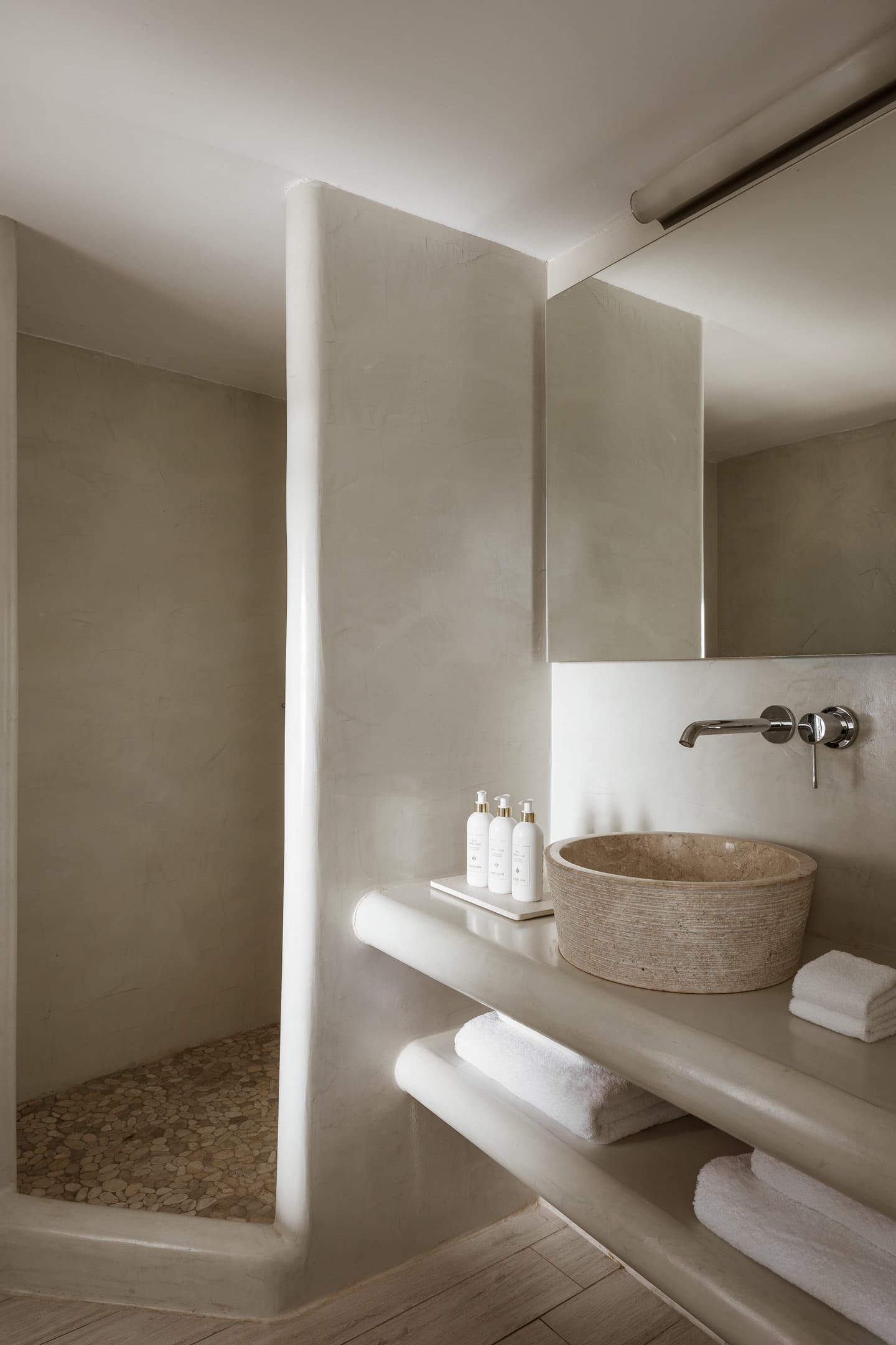 Aqua Luxury Suites Santorini - DBL - 9