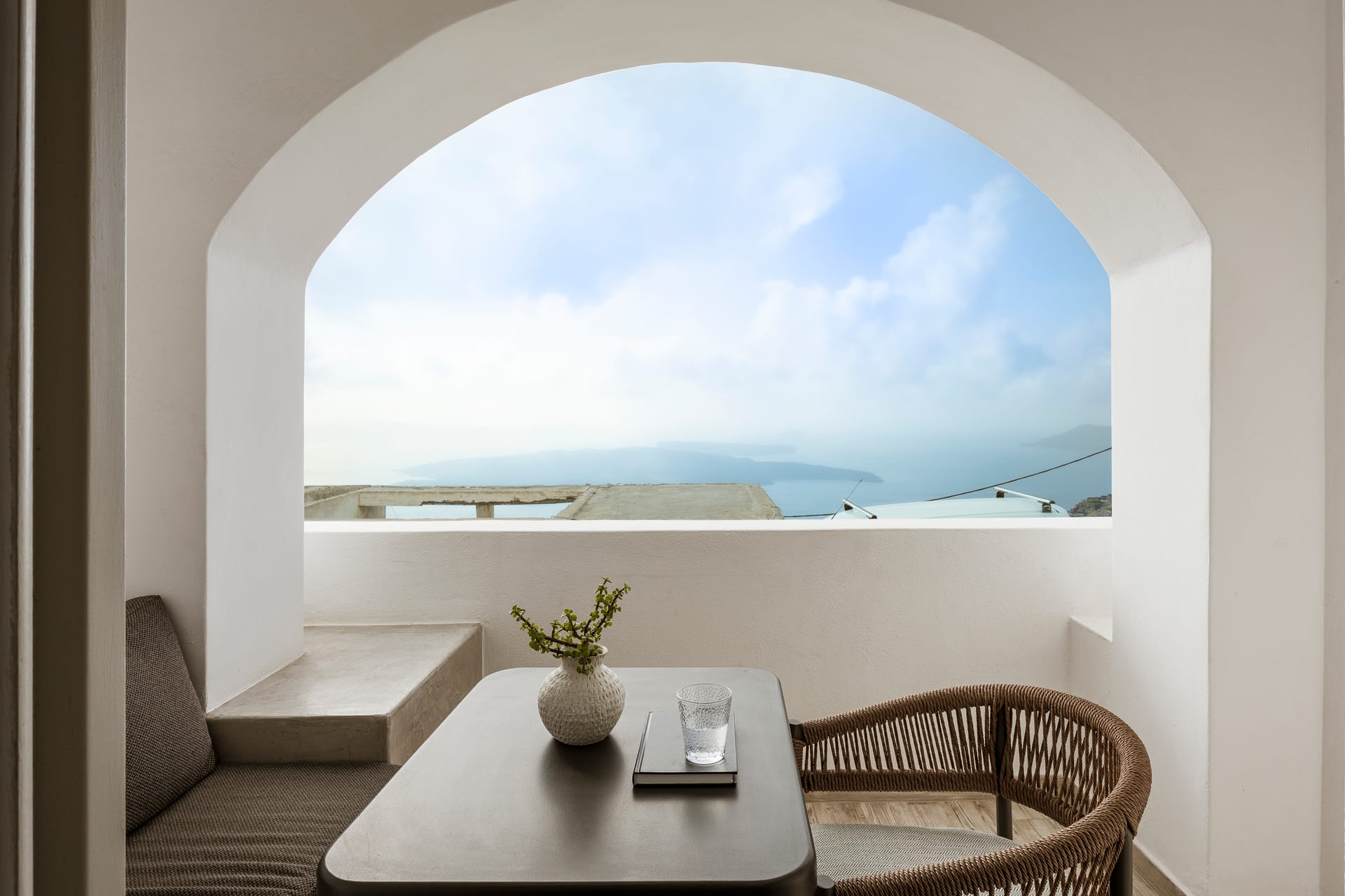 ELLEN SUITE – Partial Sea View