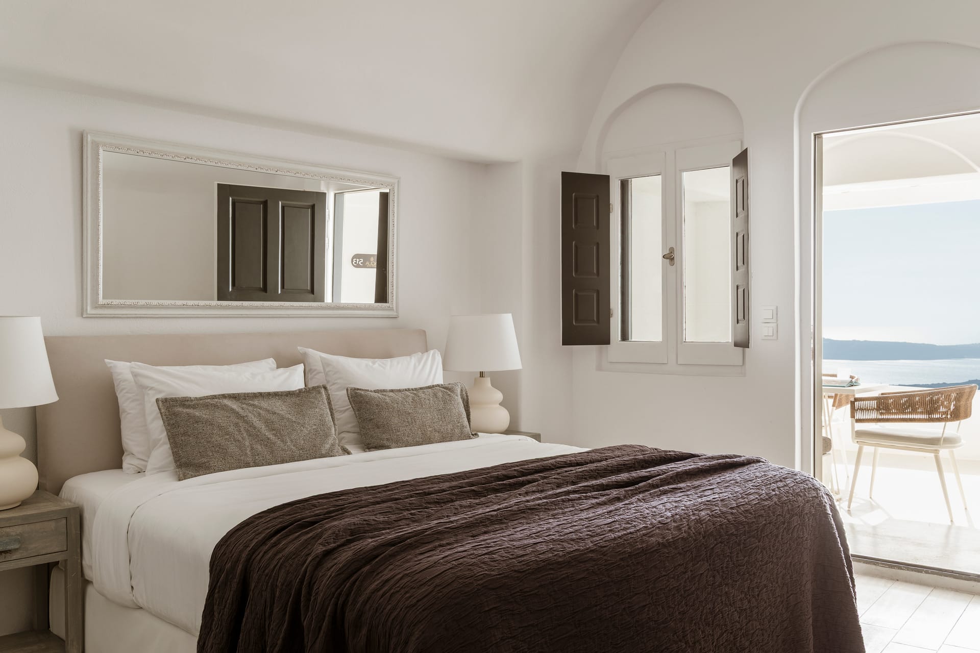 Aqua Luxury Suites Santorini - SNR - 2