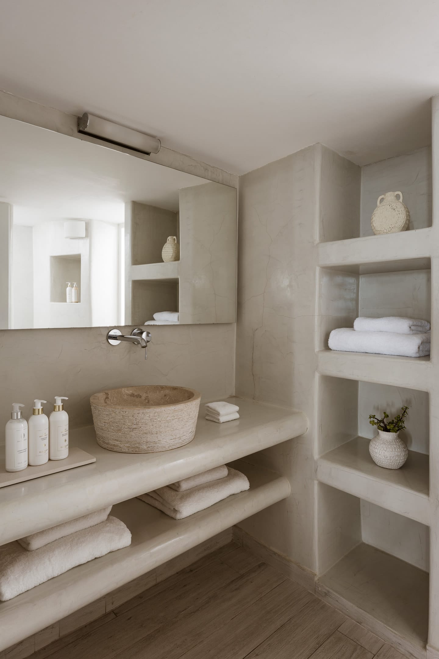 Aqua Luxury Suites Santorini - SNR - 17