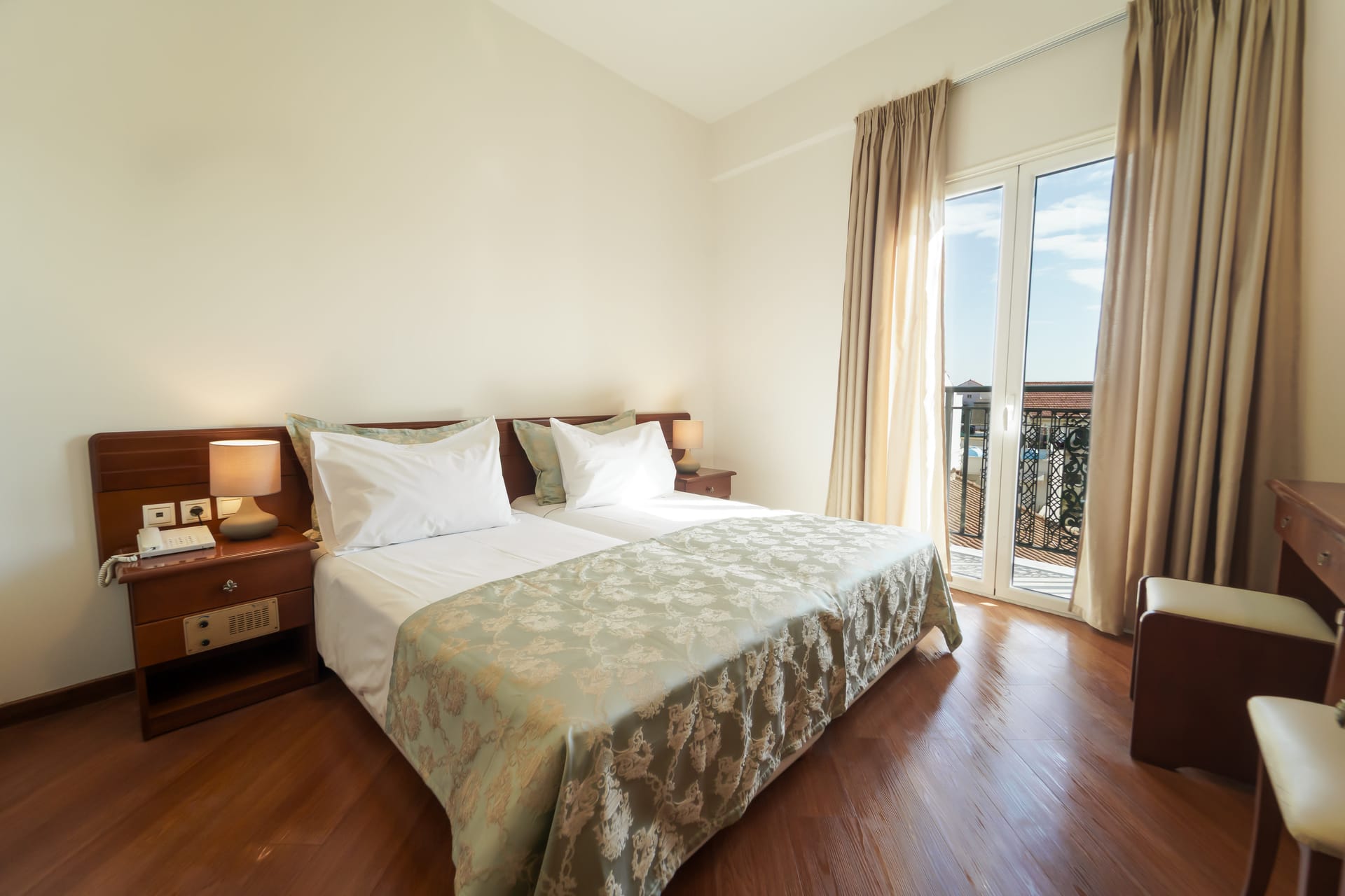 Premium Comfort Room